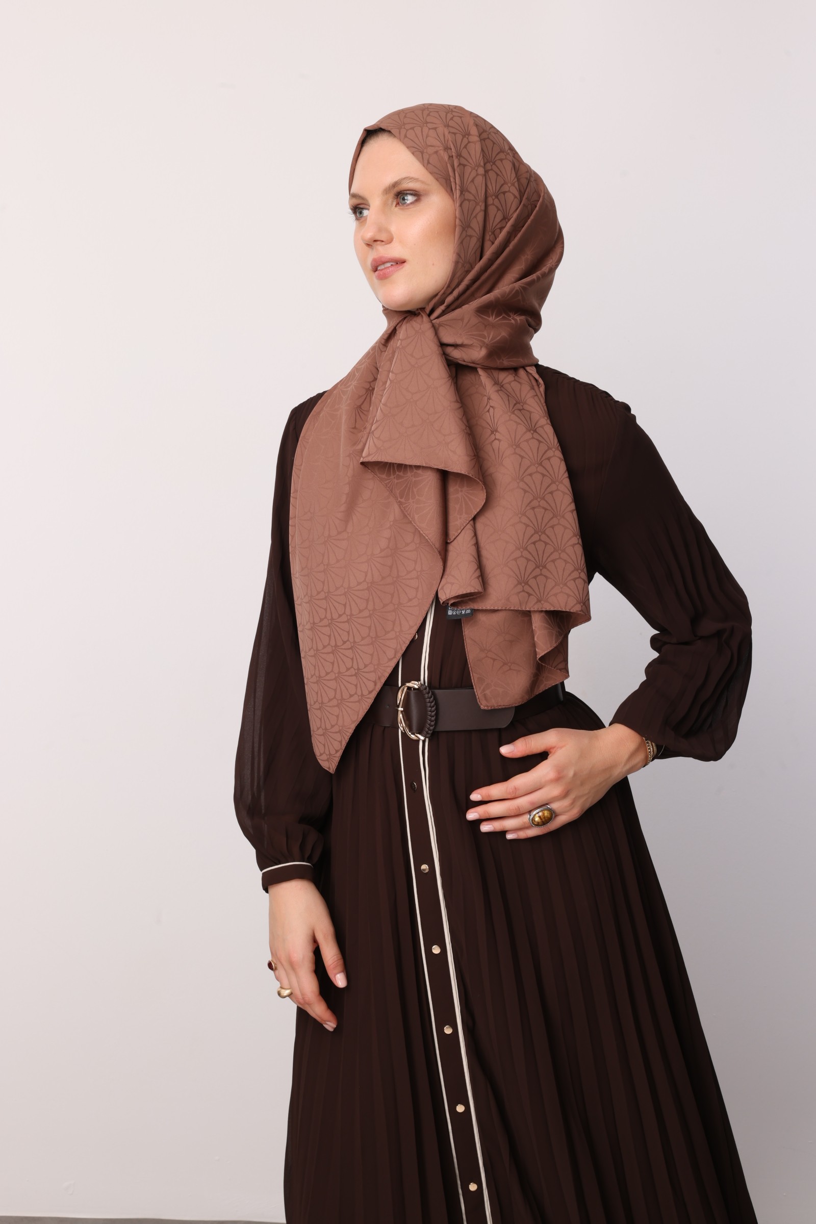 Lotus Pattern Silk Jacquard Shawl - Waterside