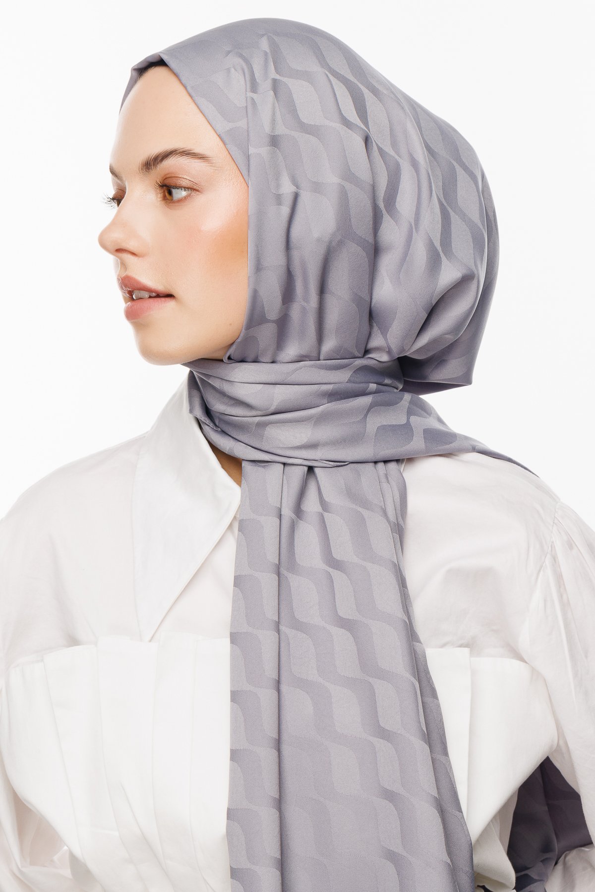 Wave Pattern Silky Jacquard Hijab