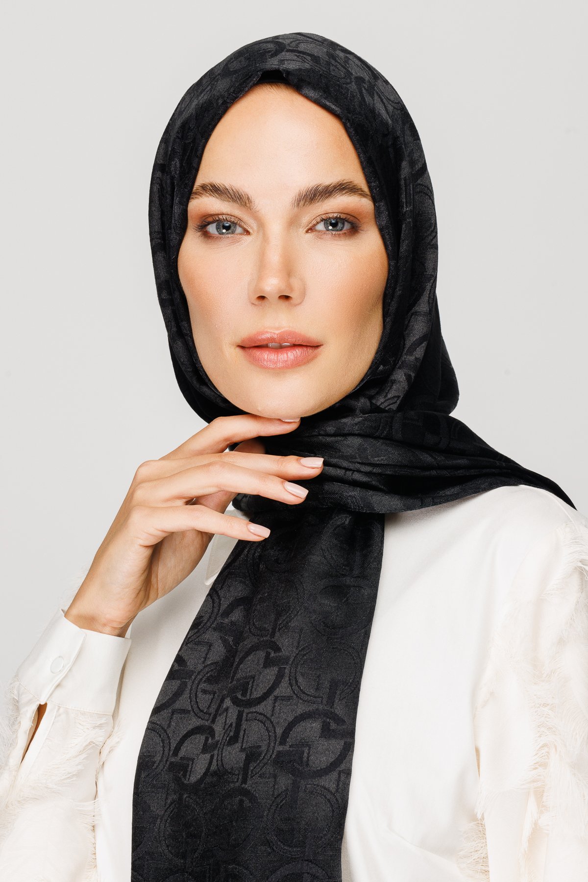 Longar Pattern Shiny Jacquard Shawl - Black