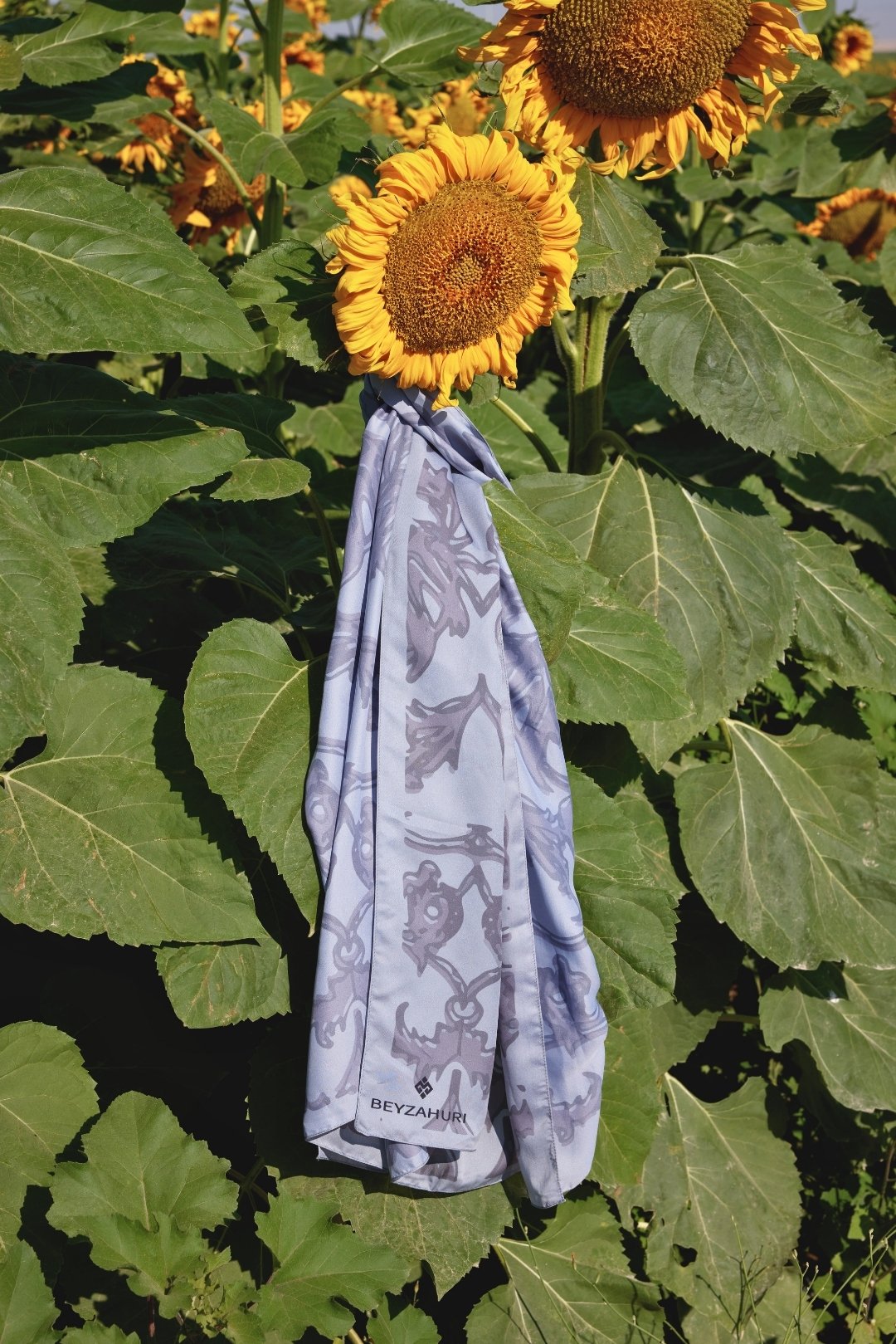 Yaren Desen Sakura İpek Şal - Light Grey