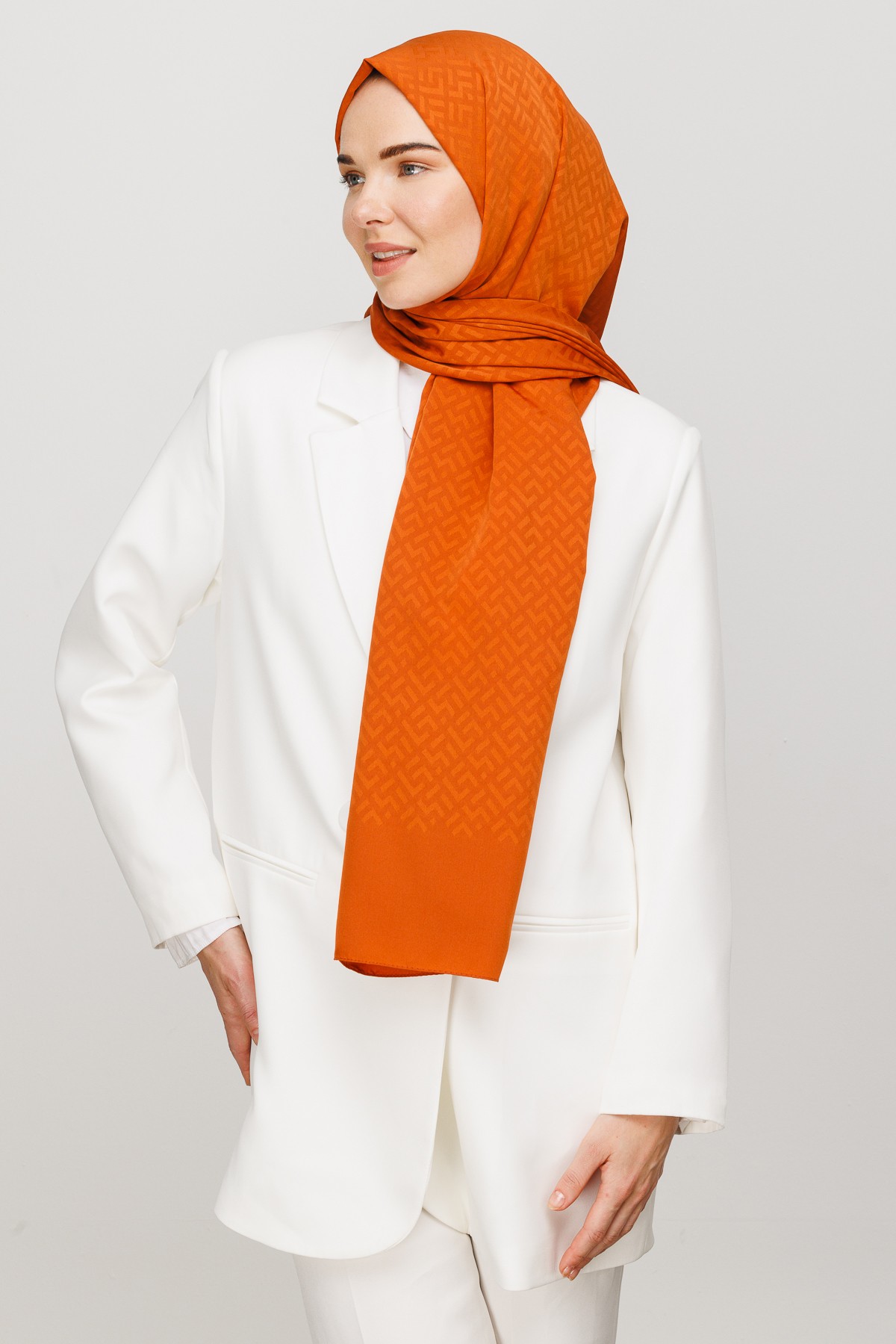 Z Pattern Silky Jacquard Hijab