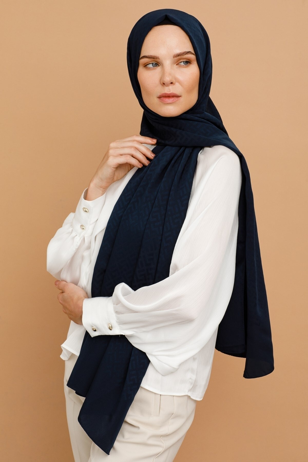 Z Pattern Silky Jacquard Hijab