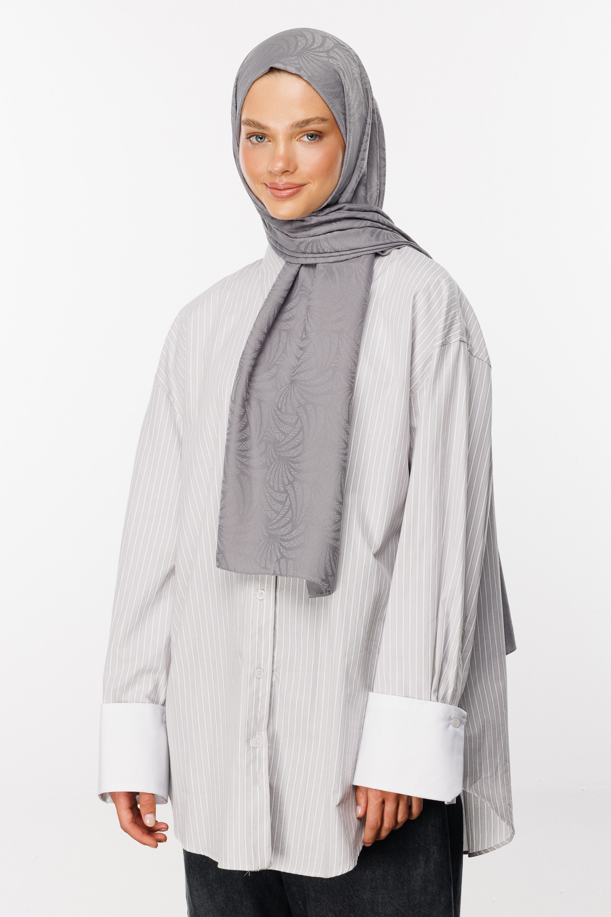 Artemis Pattern Silk Jacquard Shawl - Grey
