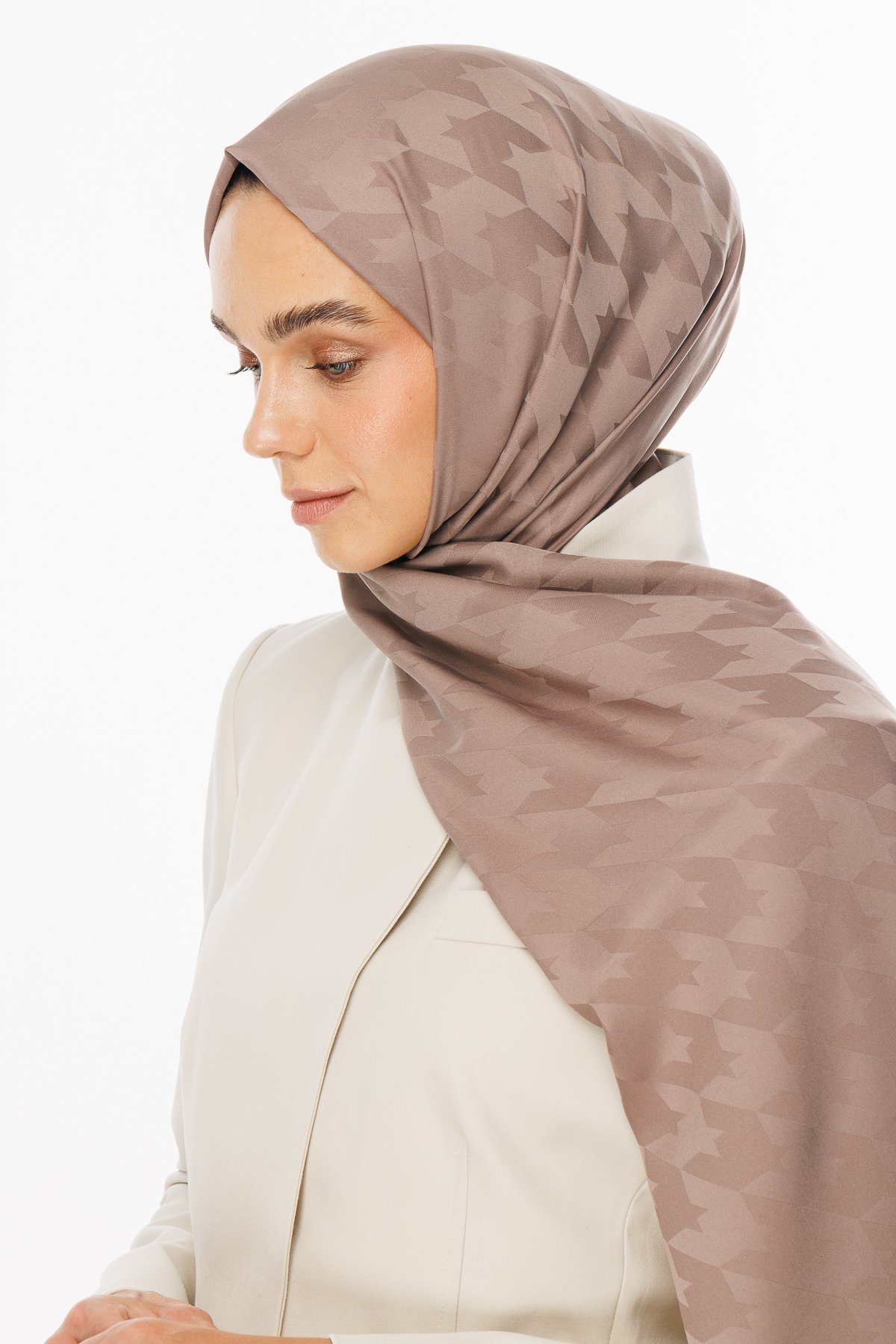 Crowbar Pattern Silk Jacquard Shawl - Canyon
