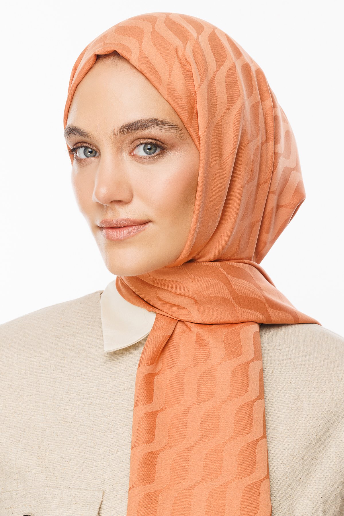 Wave Pattern Silky Jacquard Shawl - Puppies Mouth