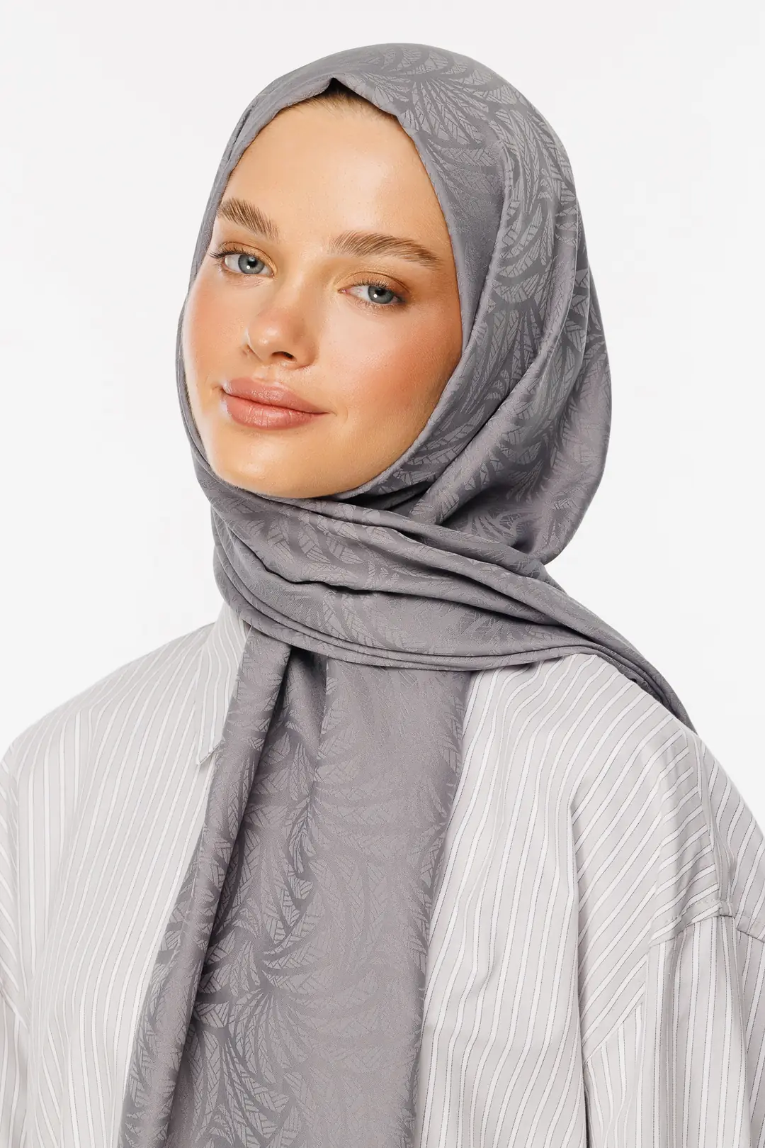 Artemis Pattern Silk Jacquard Hijab | MOONCORN