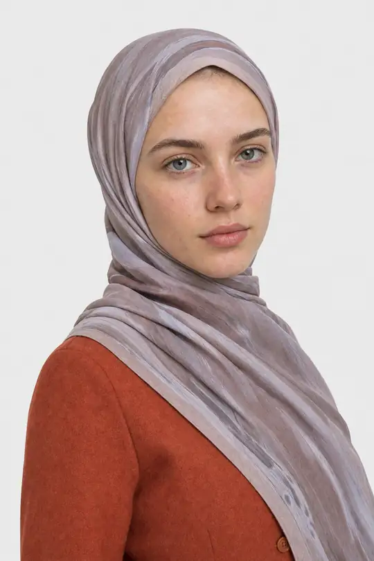 Ethereal Essence koleksiyonundan Alya Desen Neo Crash Şal - Bej