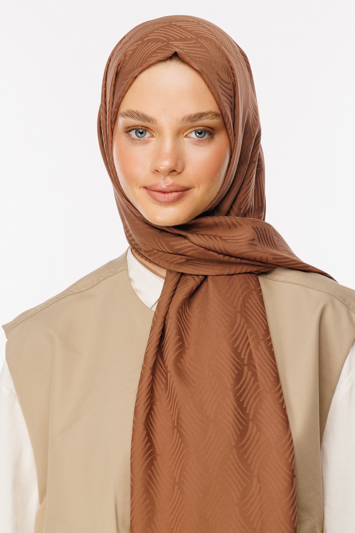 Aura Pattern Silk Jacquard Hijab