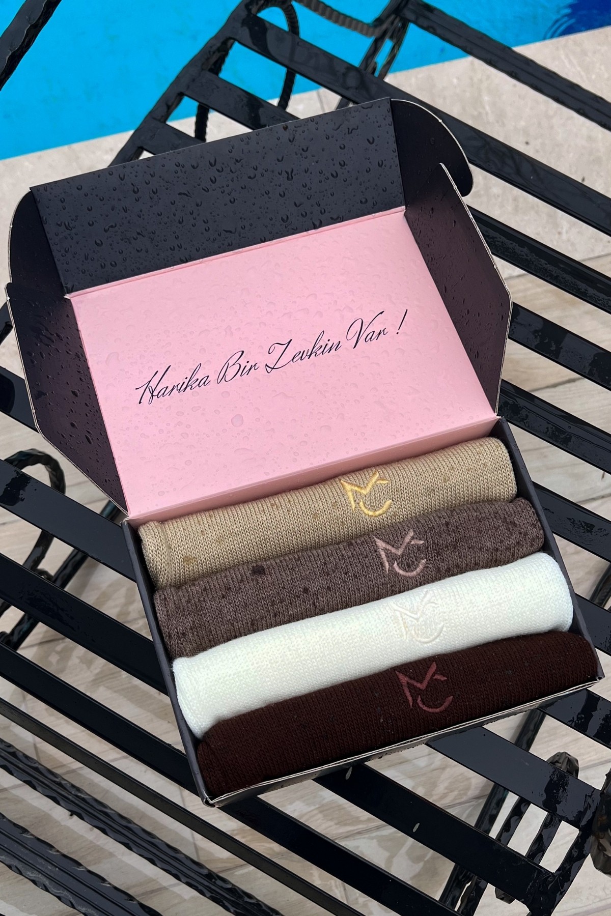 Soft Balaclava Knitwear Cap Color Box-1