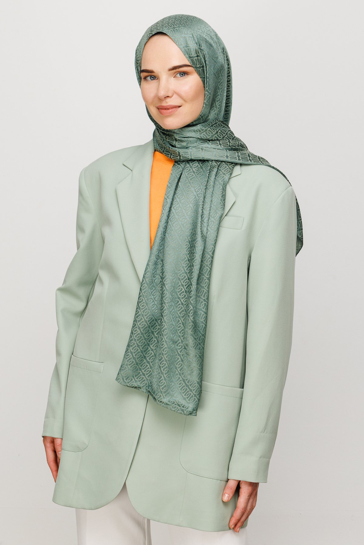 Forever Pattern Shiny Jacquard Hijab