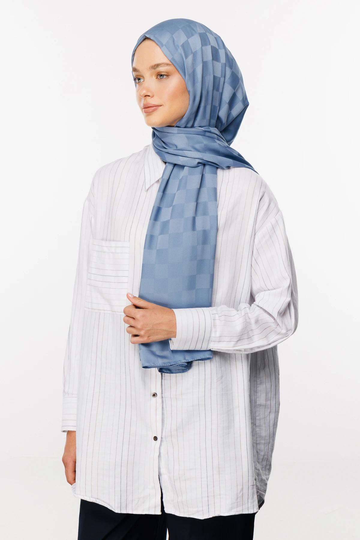 Checkers Pattern Silk Jacquard Shawl - Sky Blue