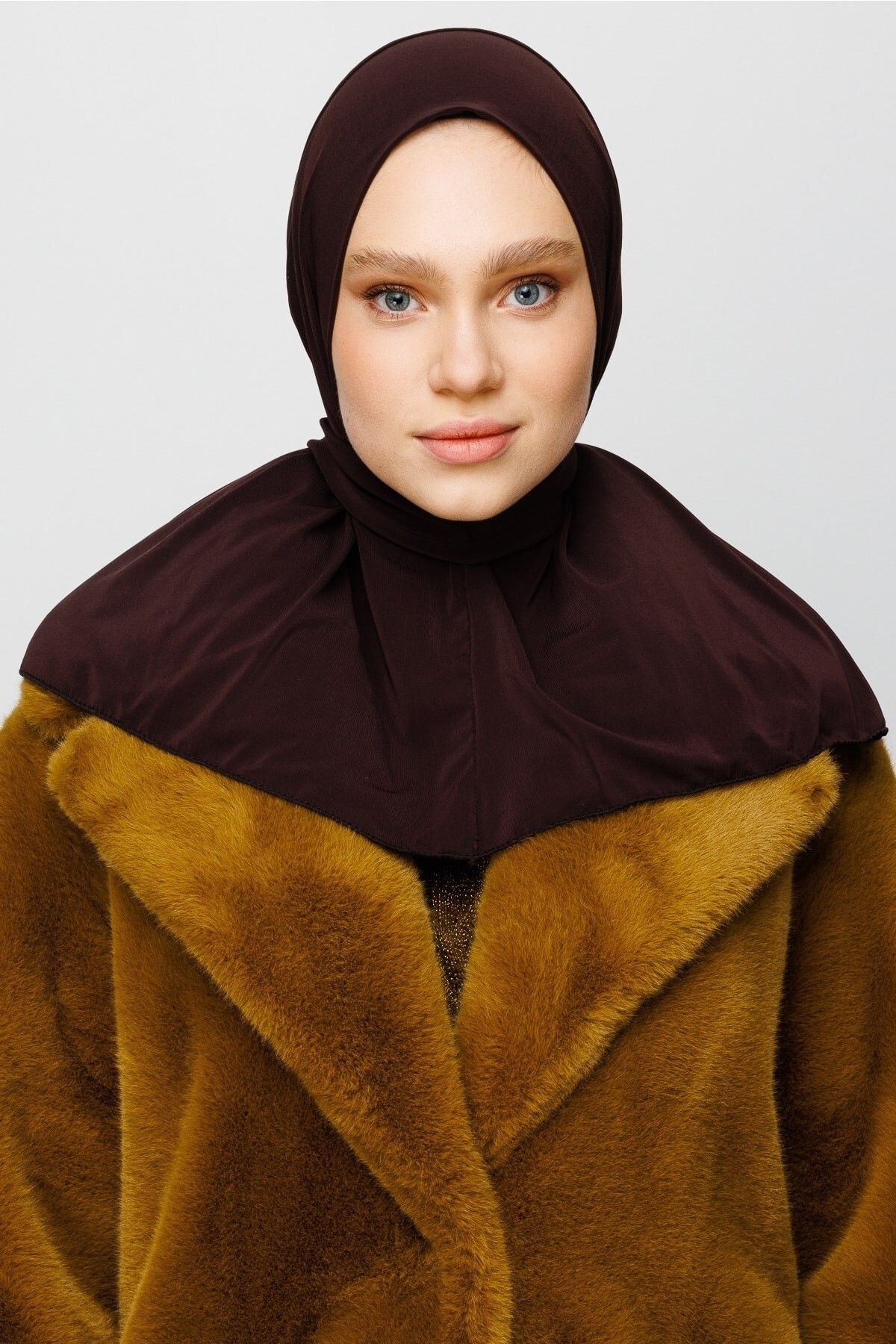 Praktischer Hijab