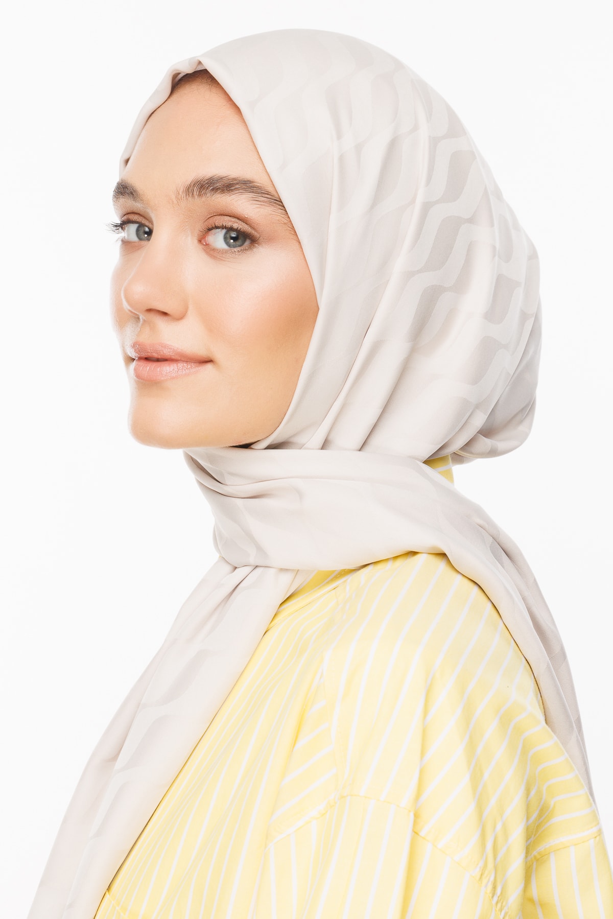 Wave-Pattern Silky Jacquard Shawl - Stone Color