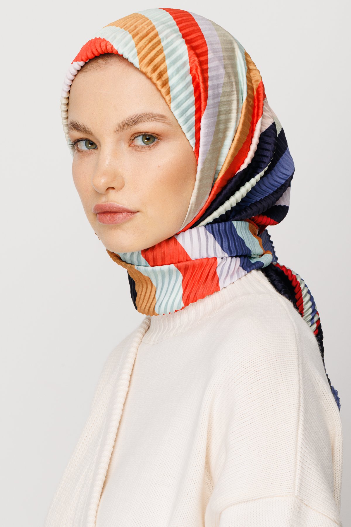 Akra Pattern Pleated Scarf - Orange