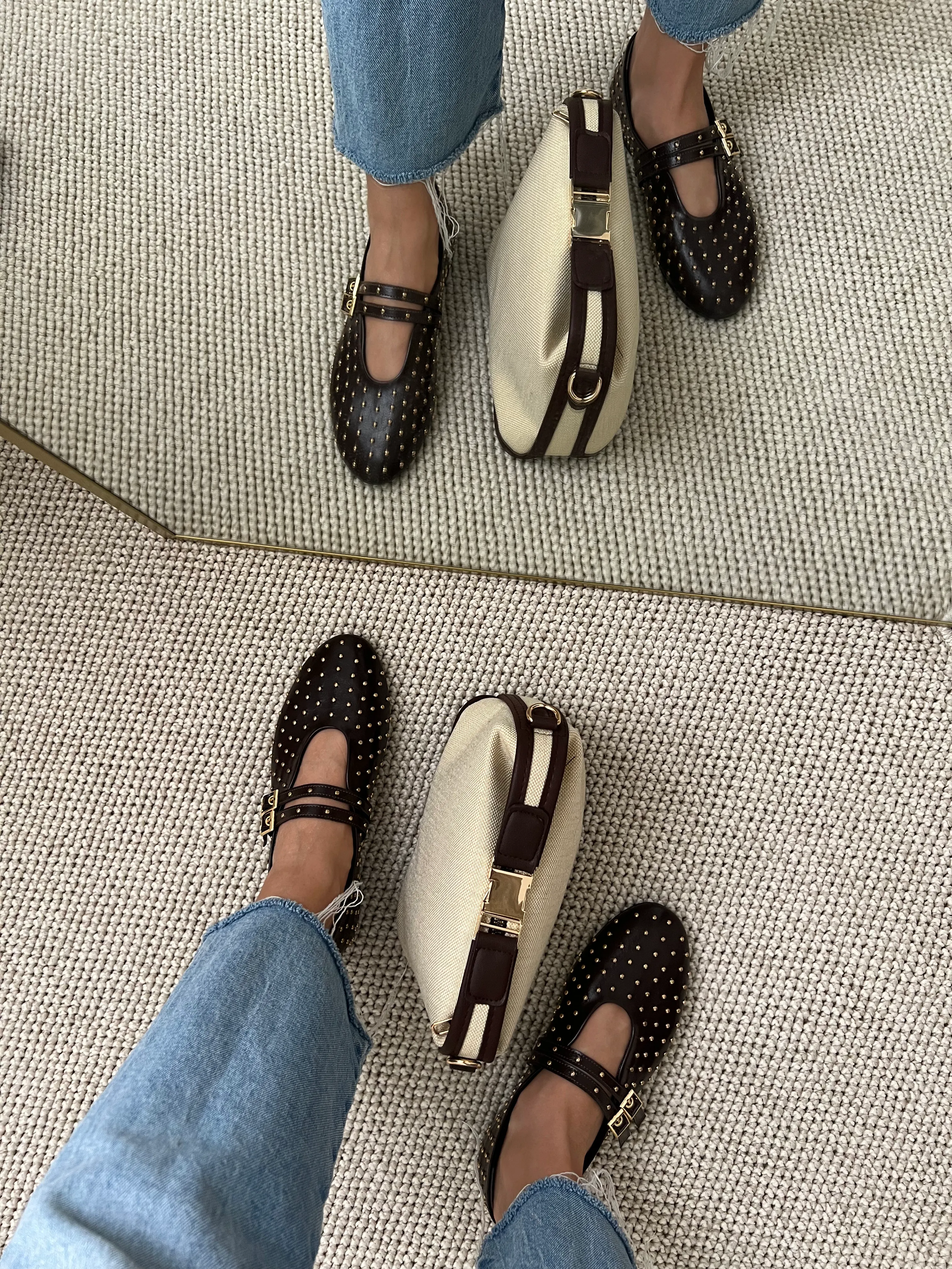 Zımba Detaylı Çift Tokalı Acı Kahve Babet