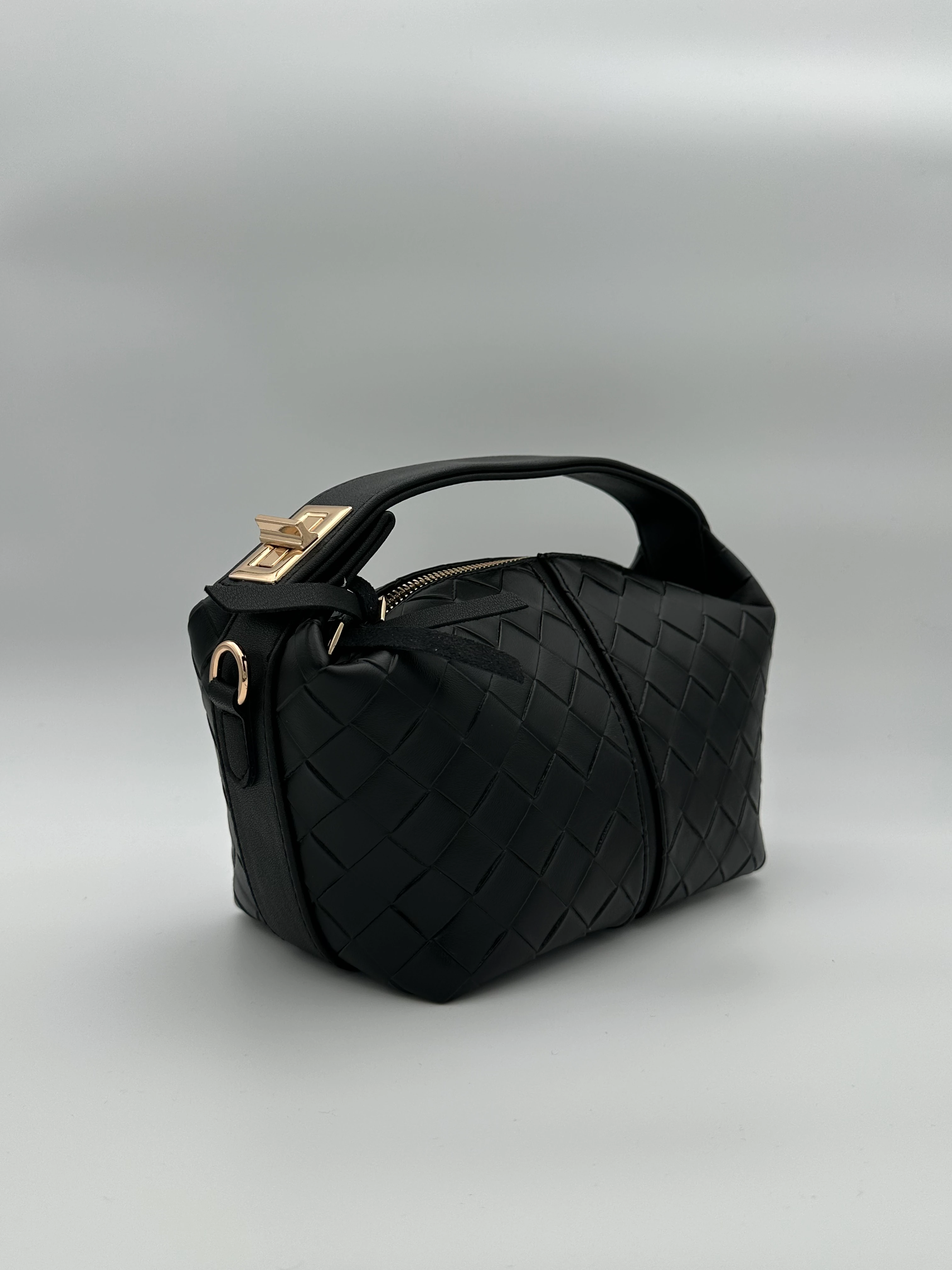 Kilitli Askılı Çanta