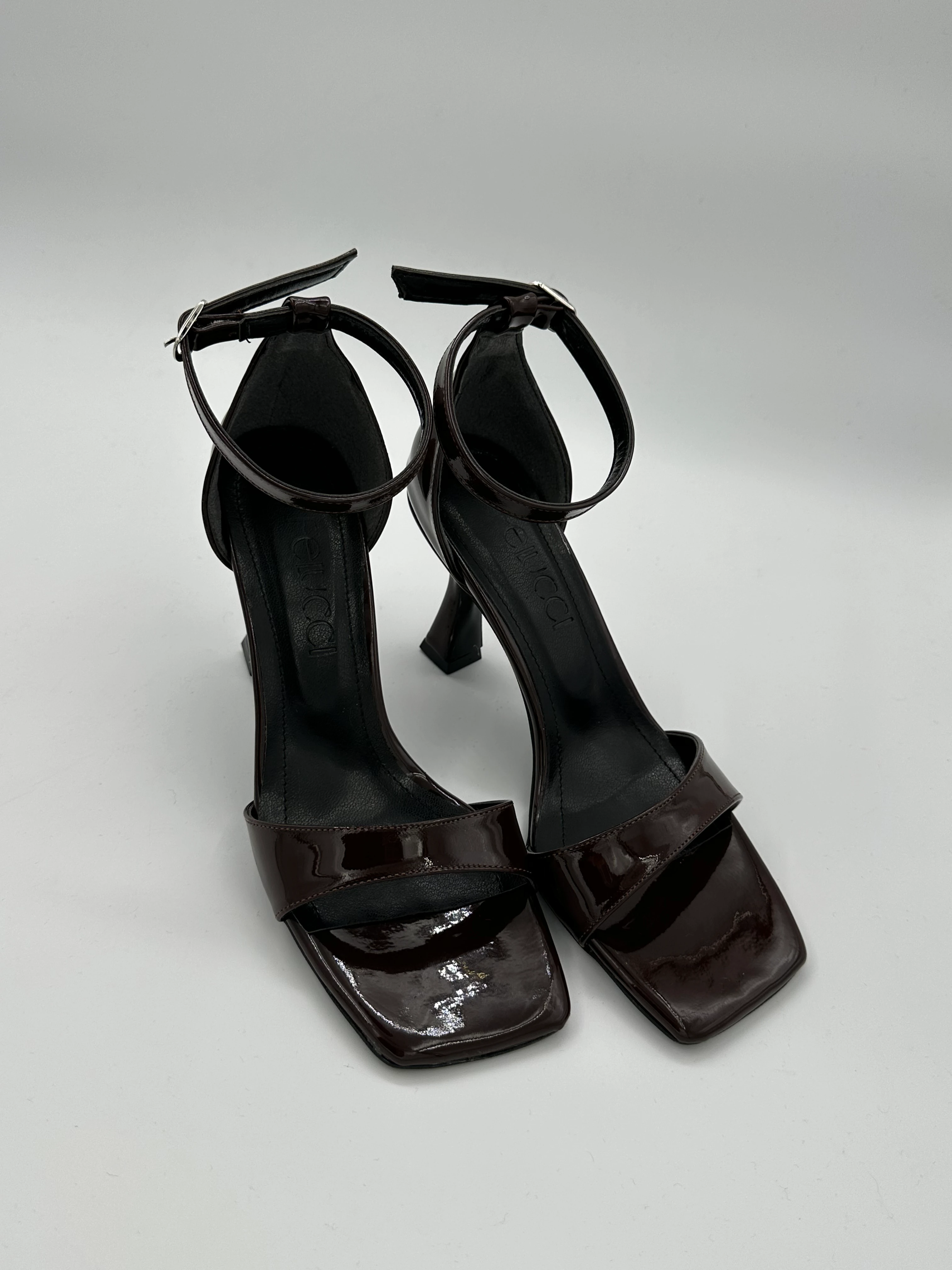 Acı Kahve Rugan Topuklu Ayakkabı