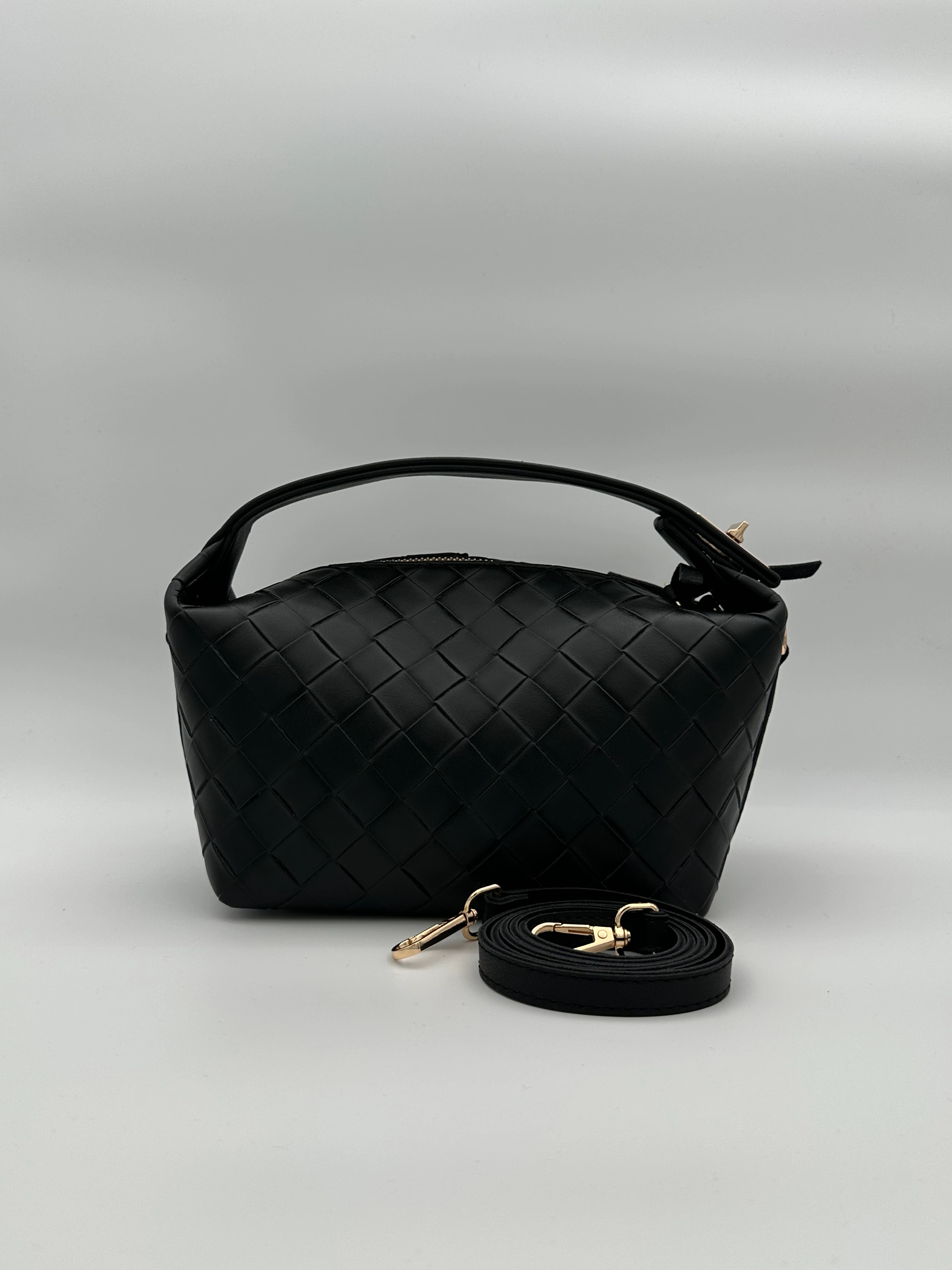 Kilitli Askılı Çanta