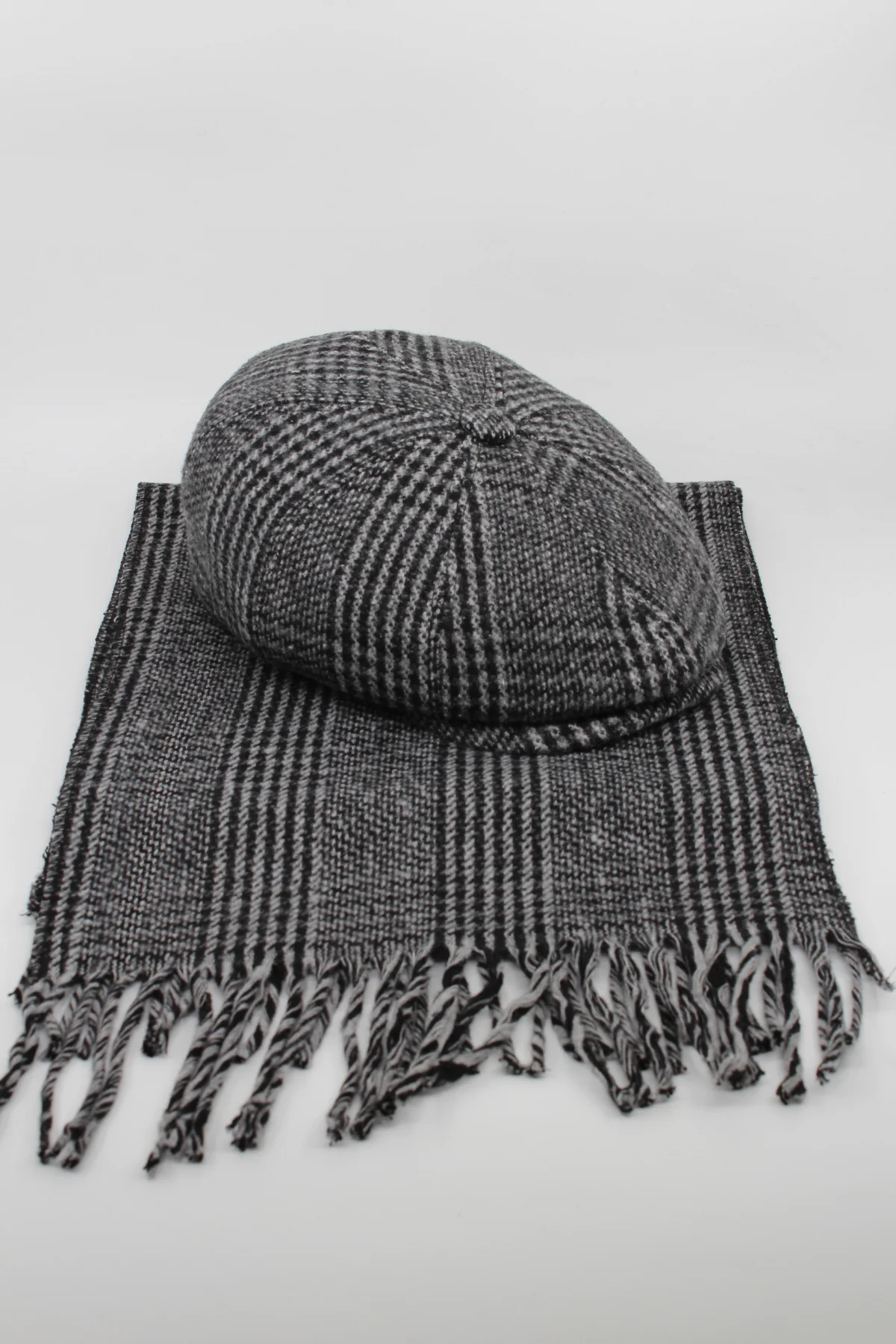 İngiliz Model Ekoseli Erkek Kasket & Atkı Takımı