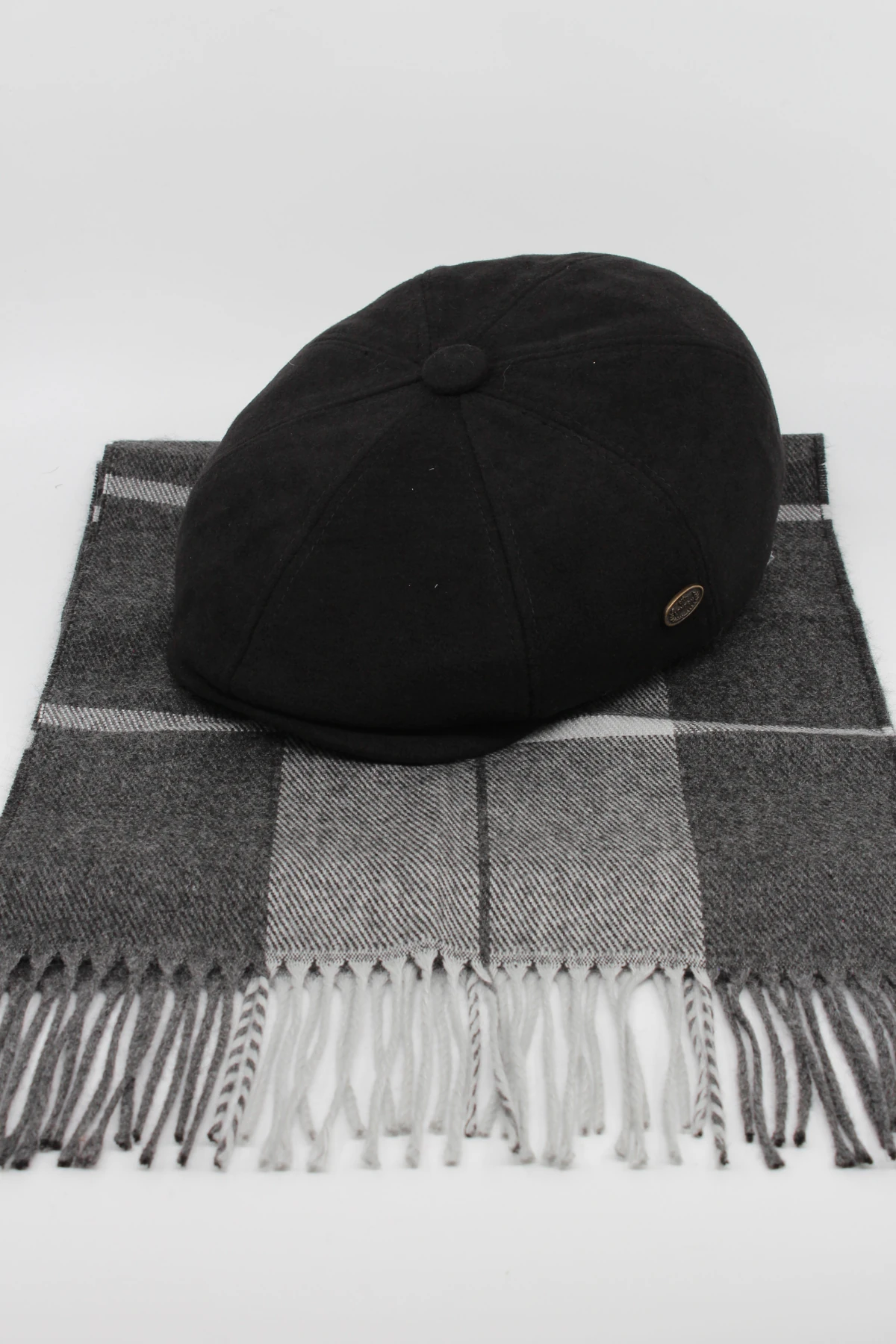 8 Parça İngiliz Kasket & Gri Ekose Atkı Kombin Seti