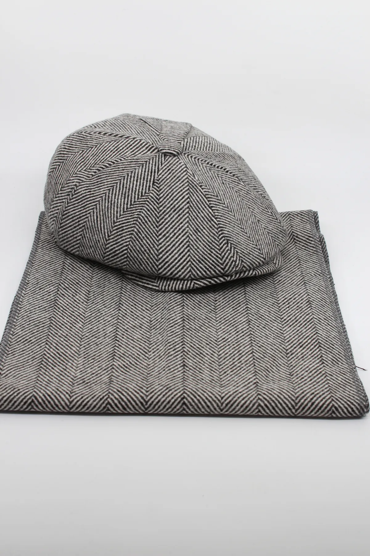 Erkek Balıksırtı Kasket ve Atkı Takımı