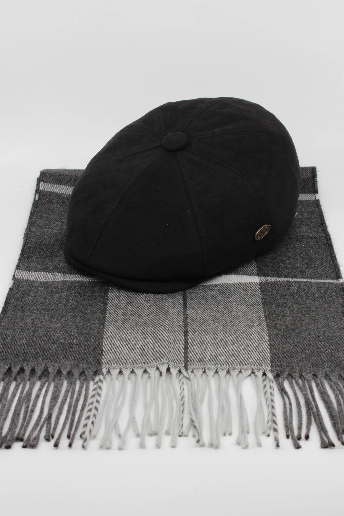 8 Parça İngiliz Kasket & Gri Ekose Atkı Kombin Seti