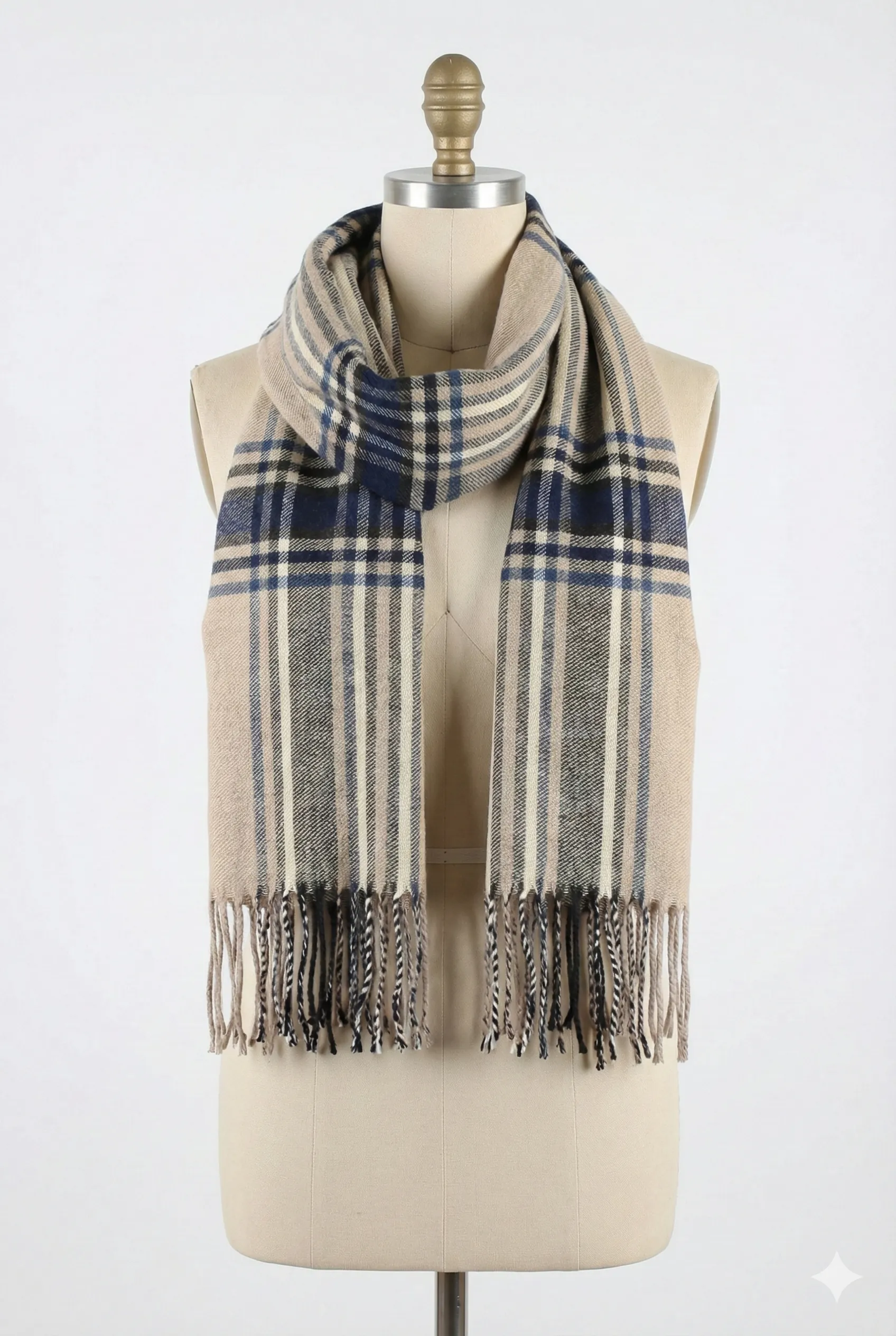 Klasik Desenli Püsküllü Kışlık Erkek Atkı Serisi - Bej & Lacivert Ekose