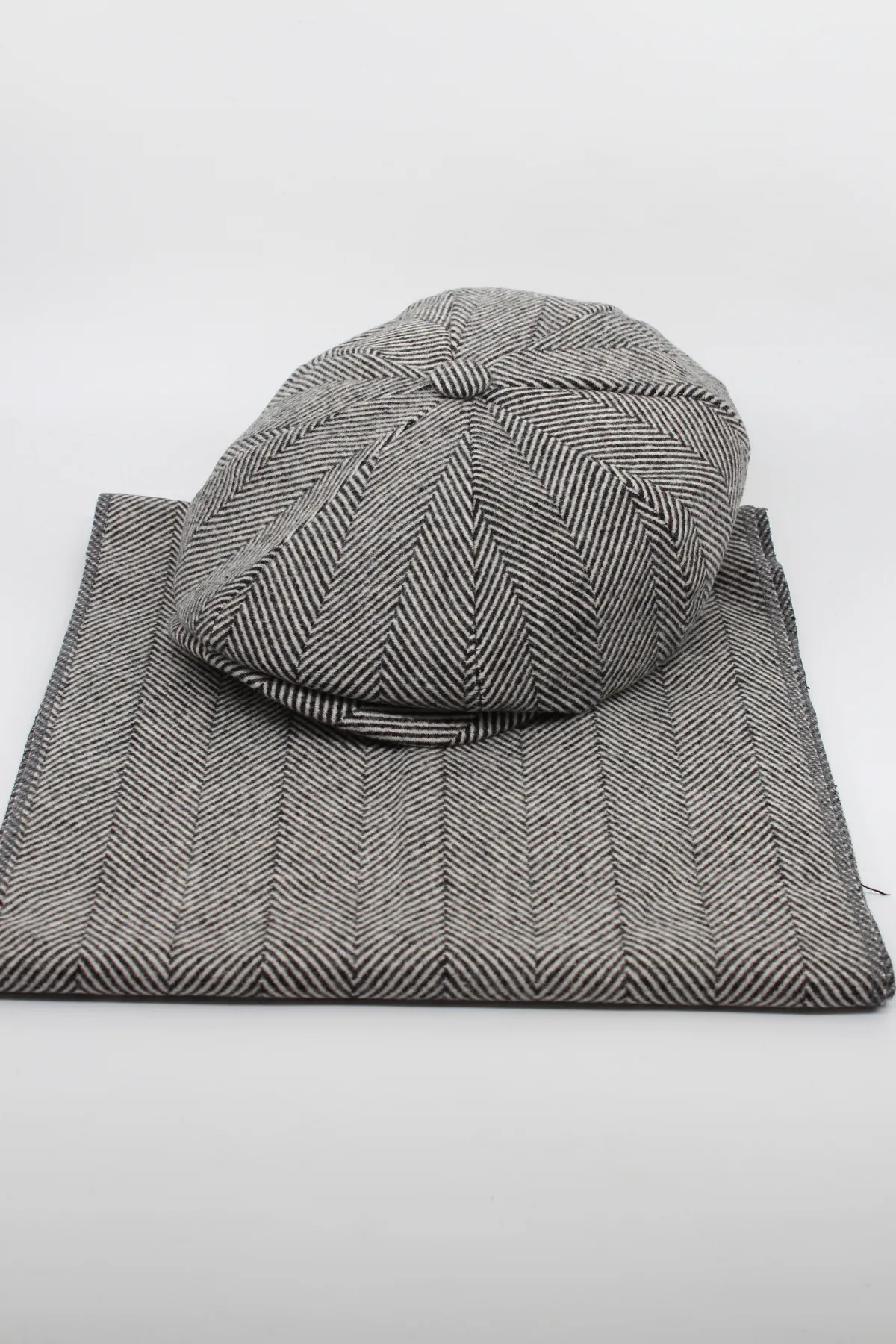 Erkek Balıksırtı Kasket ve Atkı Takımı