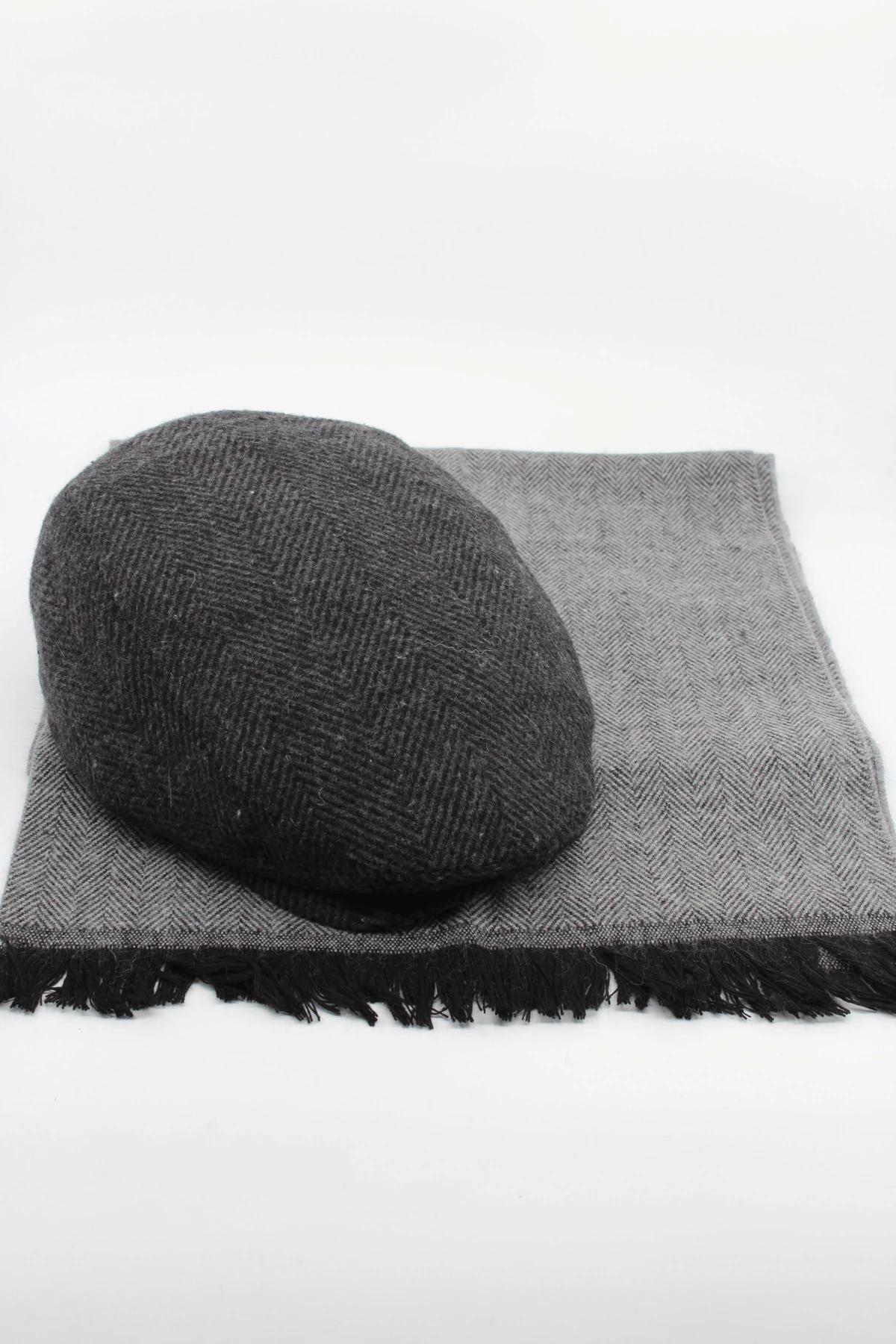 London Kasket Atkı Set Gri Balık Sırtı