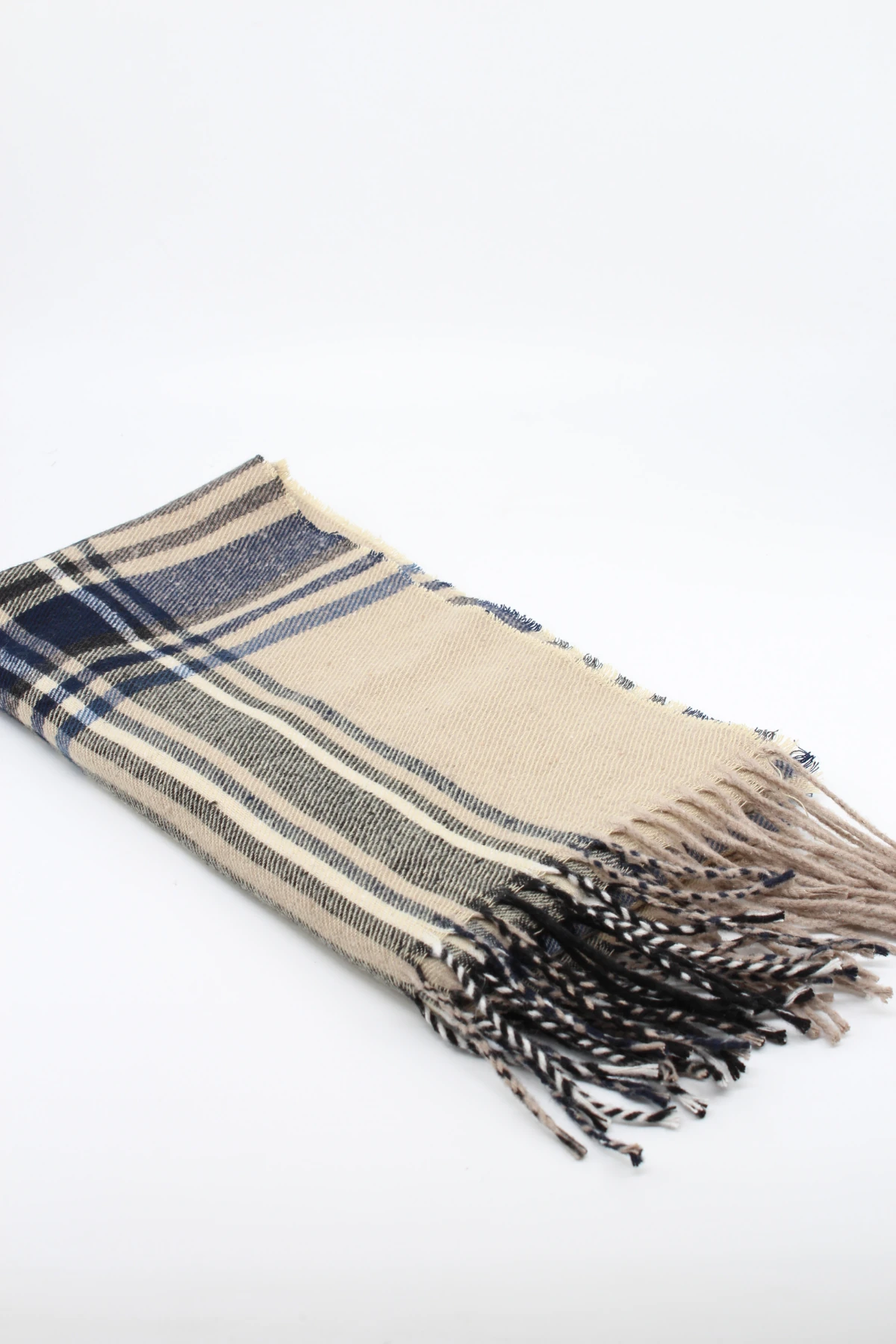 Klasik Desenli Püsküllü Kışlık Erkek Atkı Serisi - Bej & Lacivert Ekose