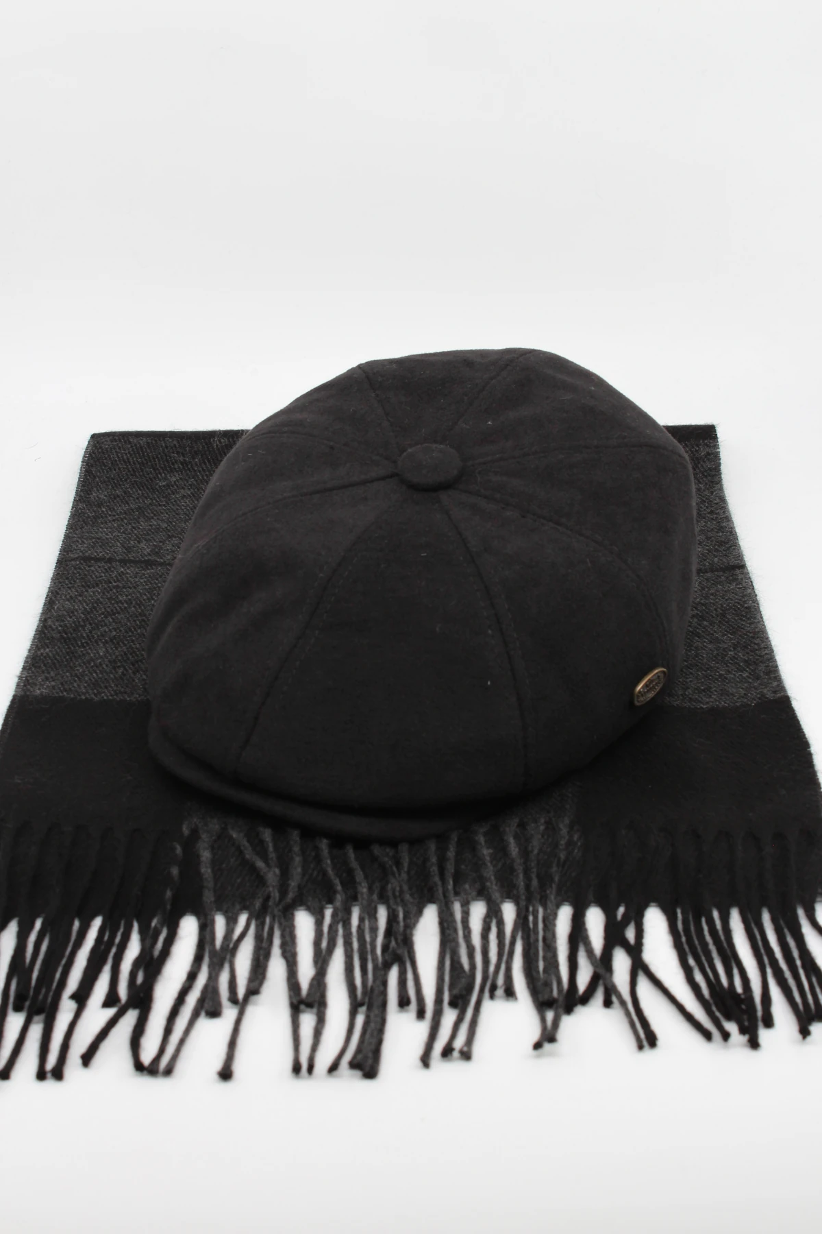 Siyah İngiliz Model Kasket & Antrasit Ekose Atkı Seti