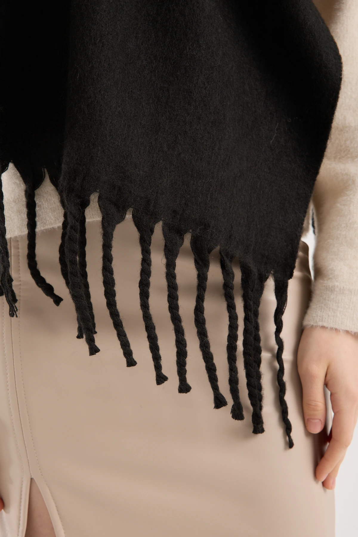 Kadın Yumuşak Dokulu Uzun Şal Atkı  - SİYAH