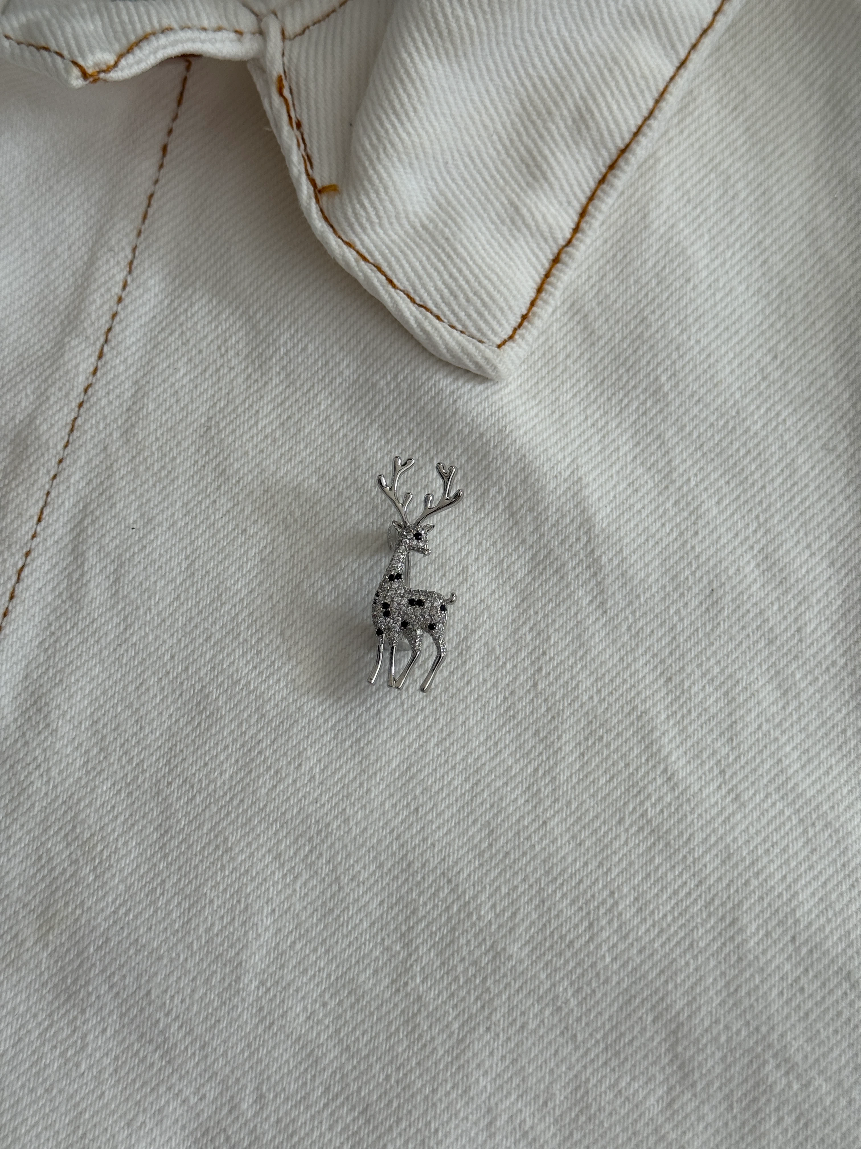 Gri Mimimal Geyik Broş