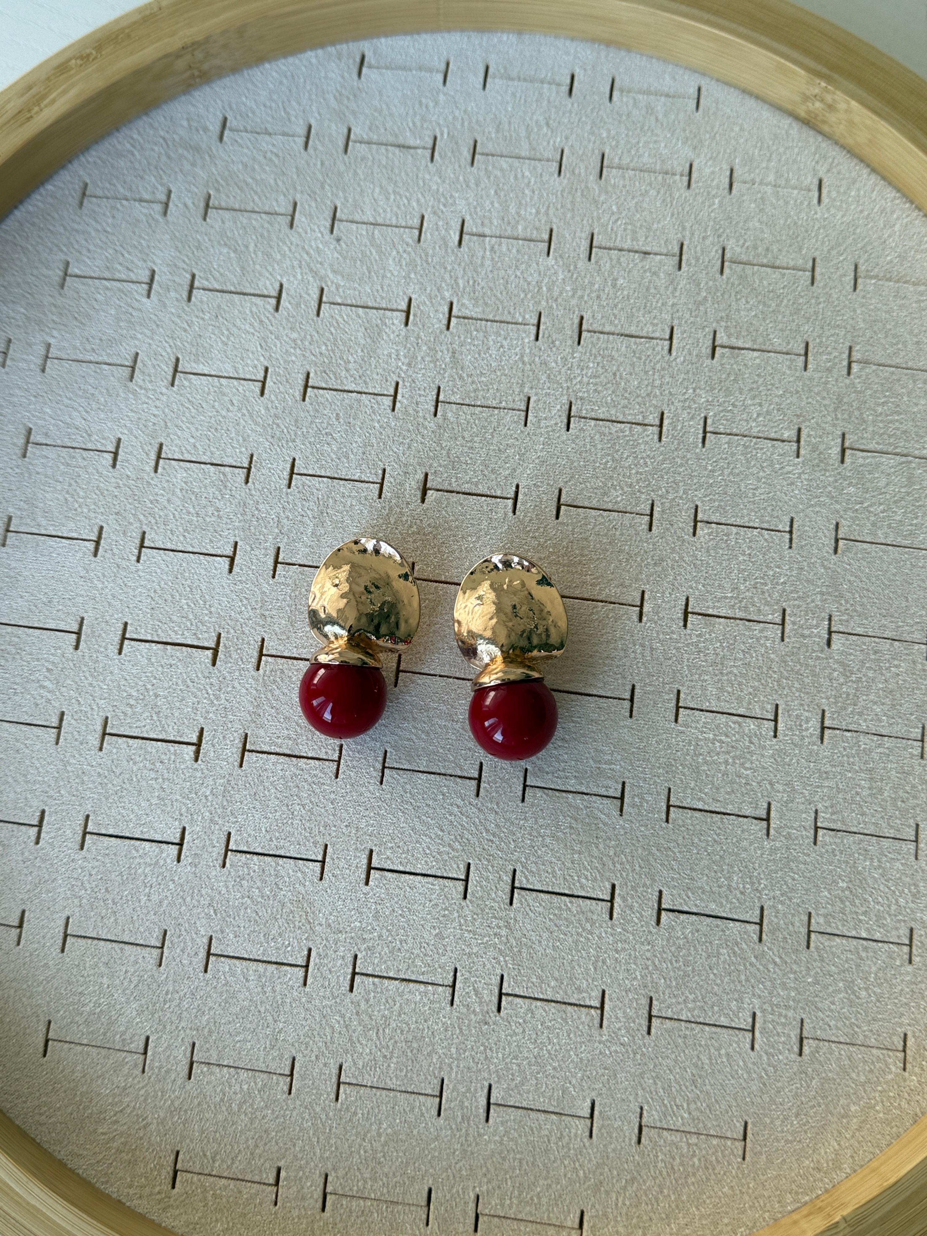 Özel Seri Lux Marka Vintage KırmızıTop Küpe