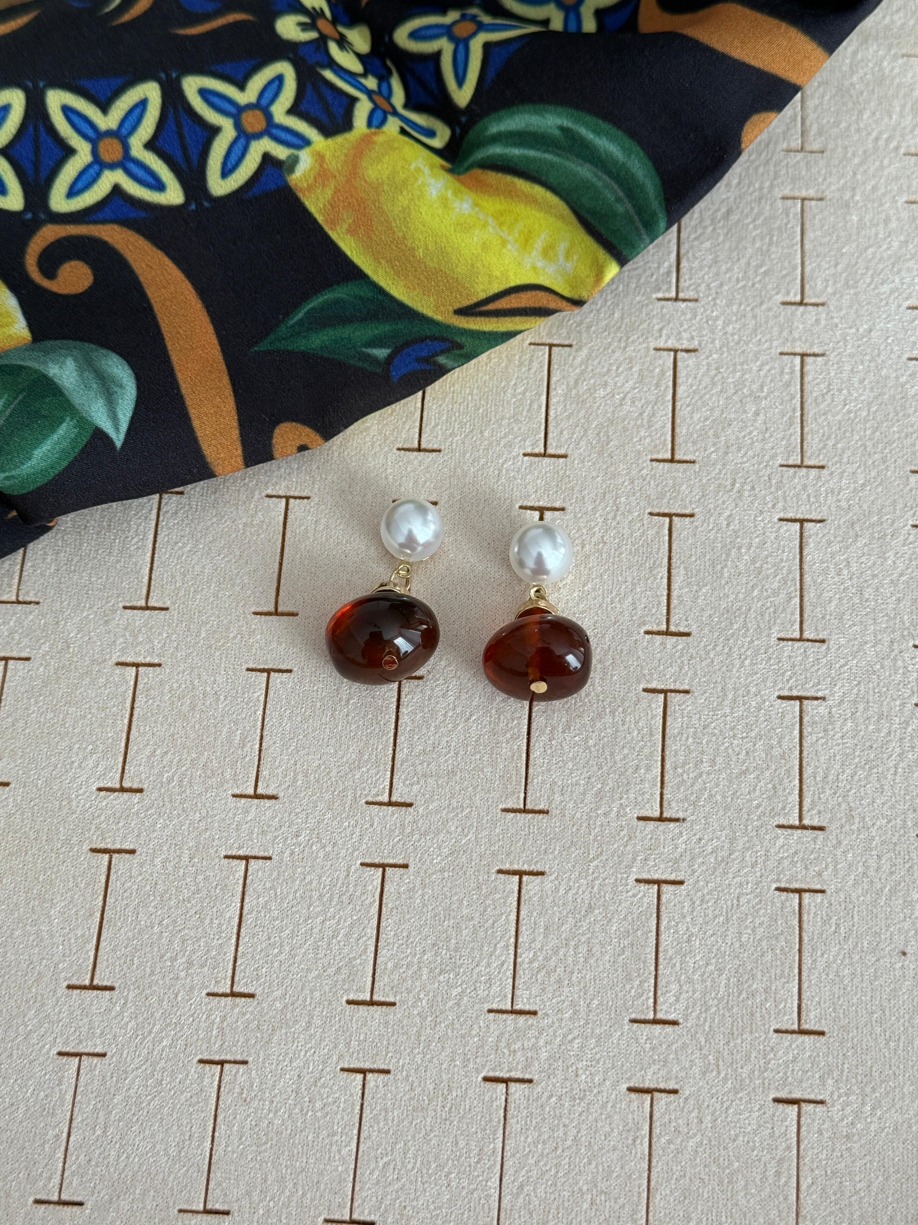 Özel Seri Gold İncili Topçuklu Kahve Küpe