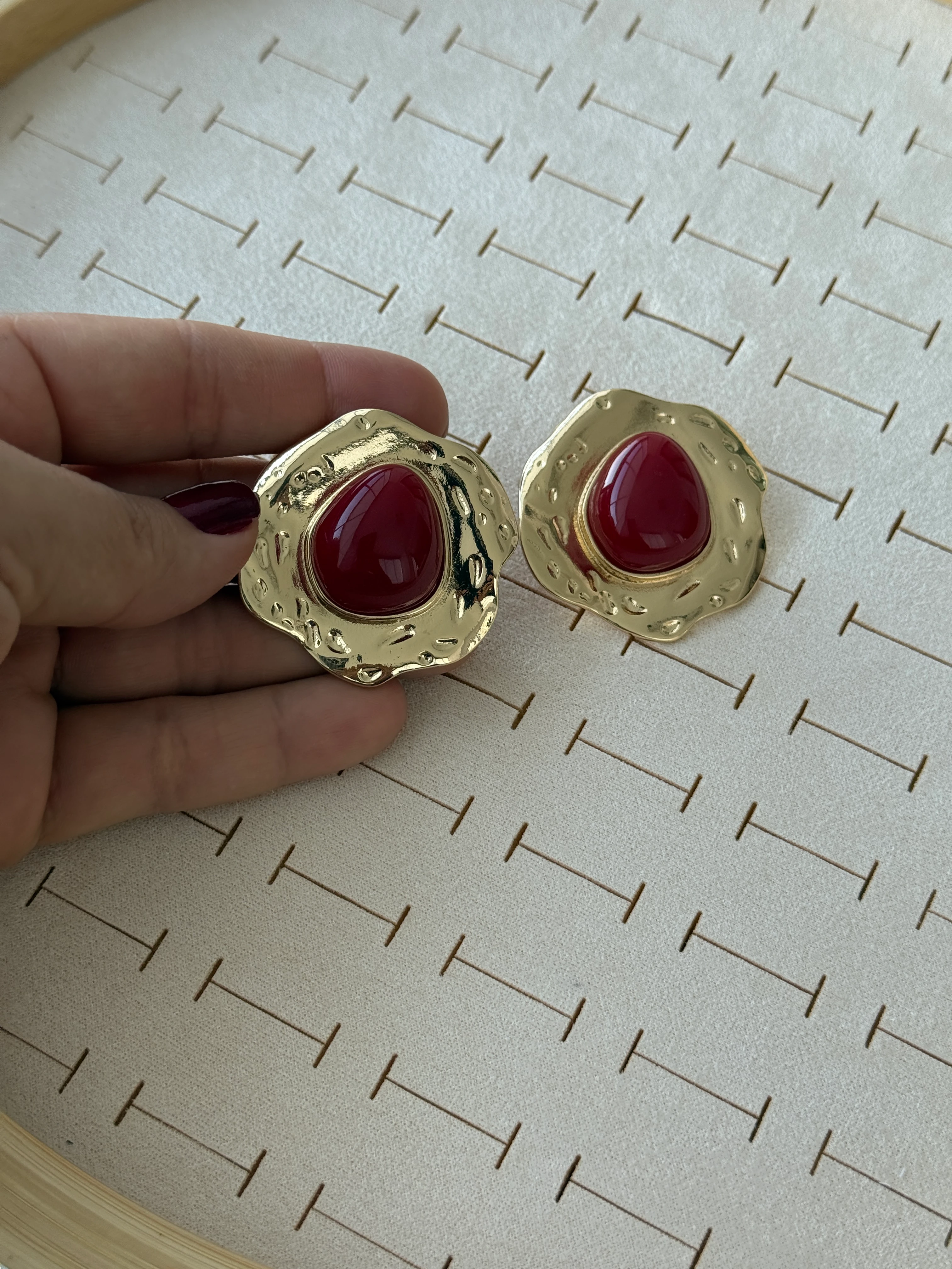 Özel Seri Vintage Mat Bordo Küpe