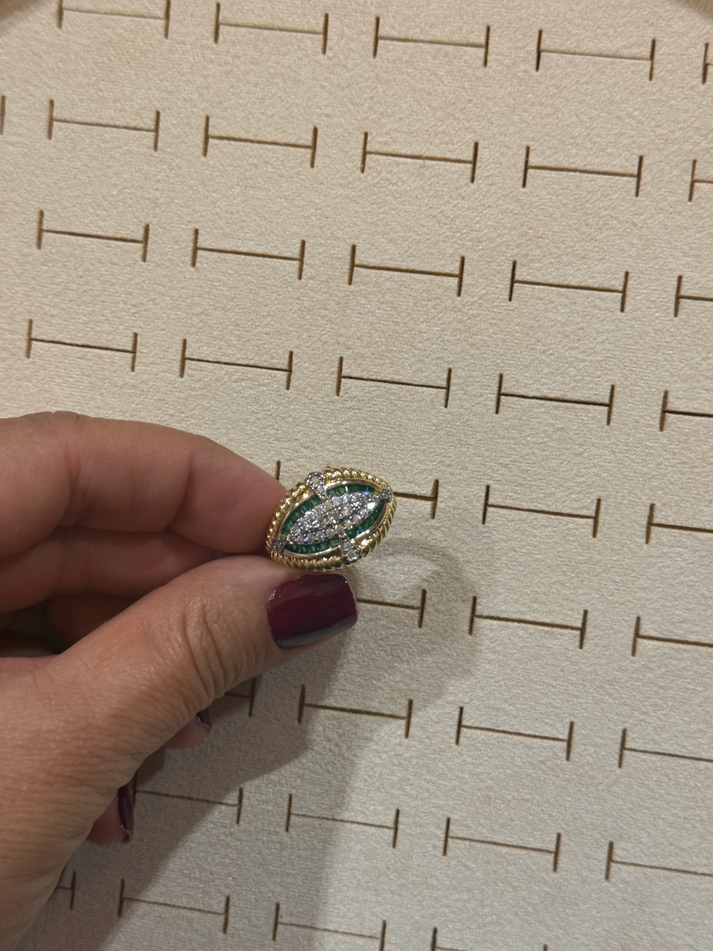 Özel Seri Yeşil Göz Yüzük