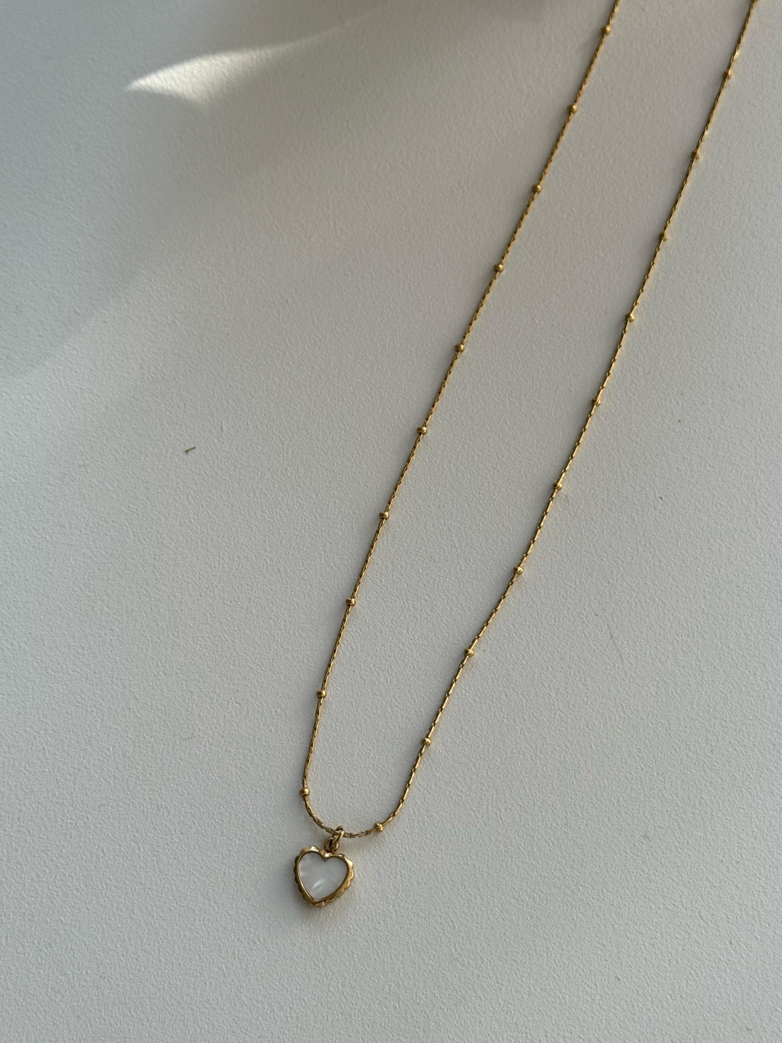 Çelik Minimal Sedefli Kalp Kolye