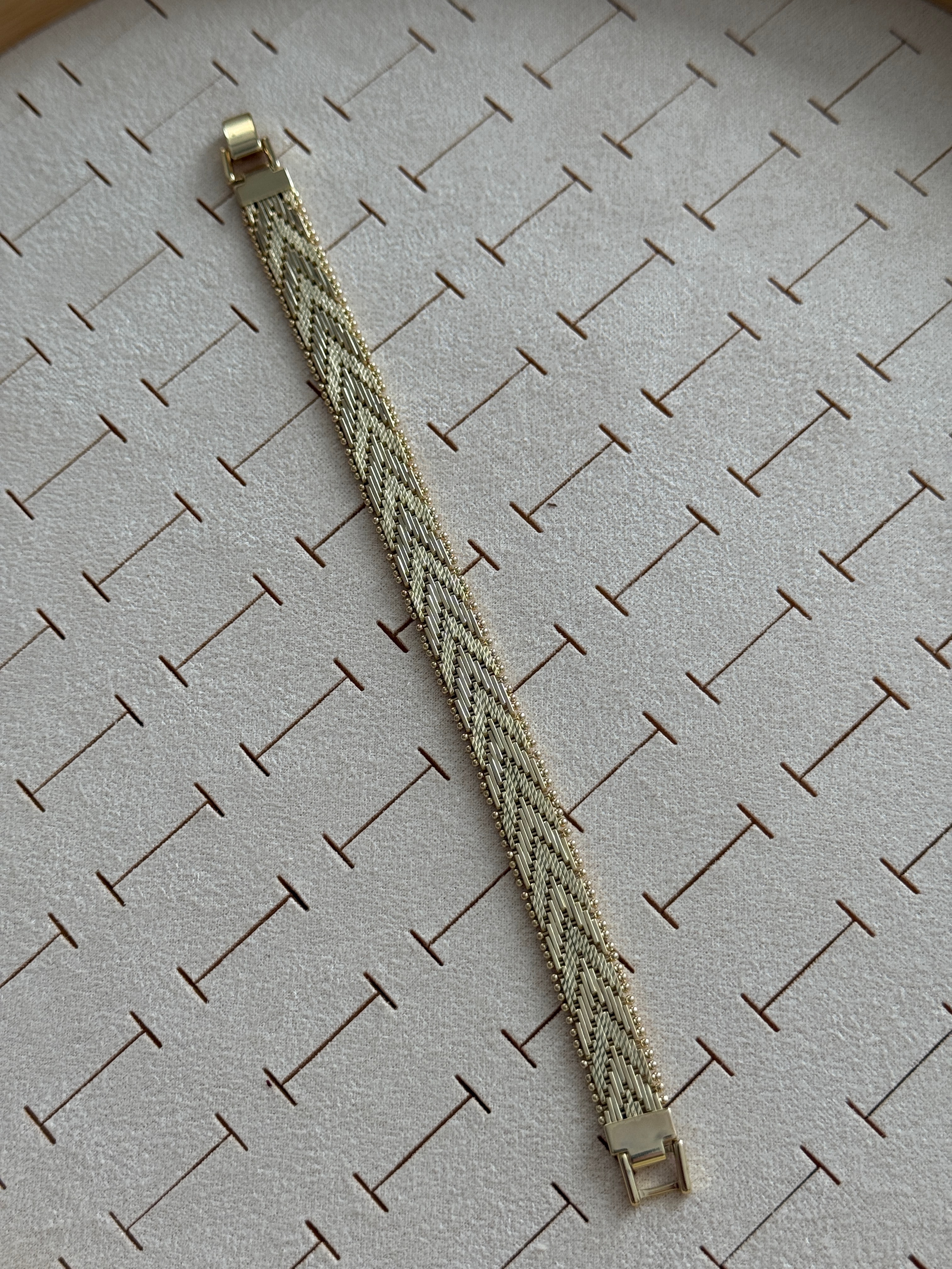 Vip 14k Lazer Kesim Kalın Hasır V Bileklik (19cm)