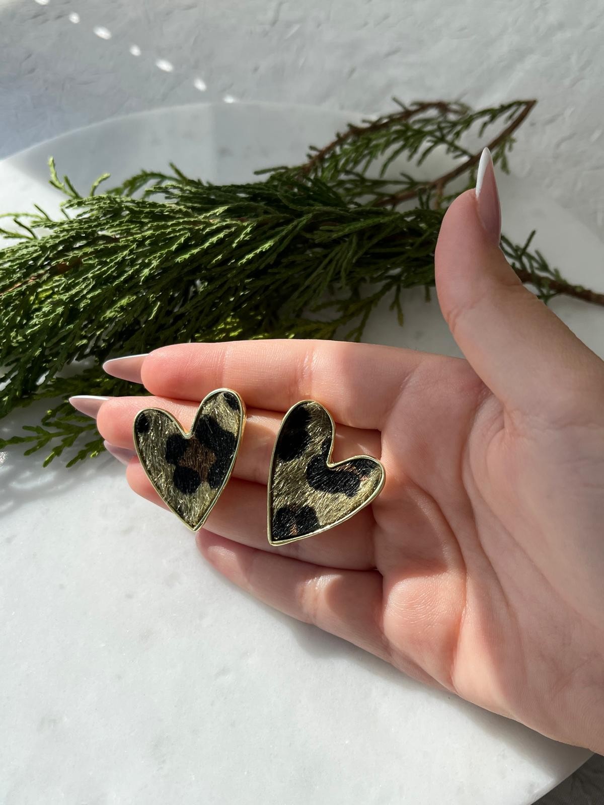 Kalpli Leopar Küpe