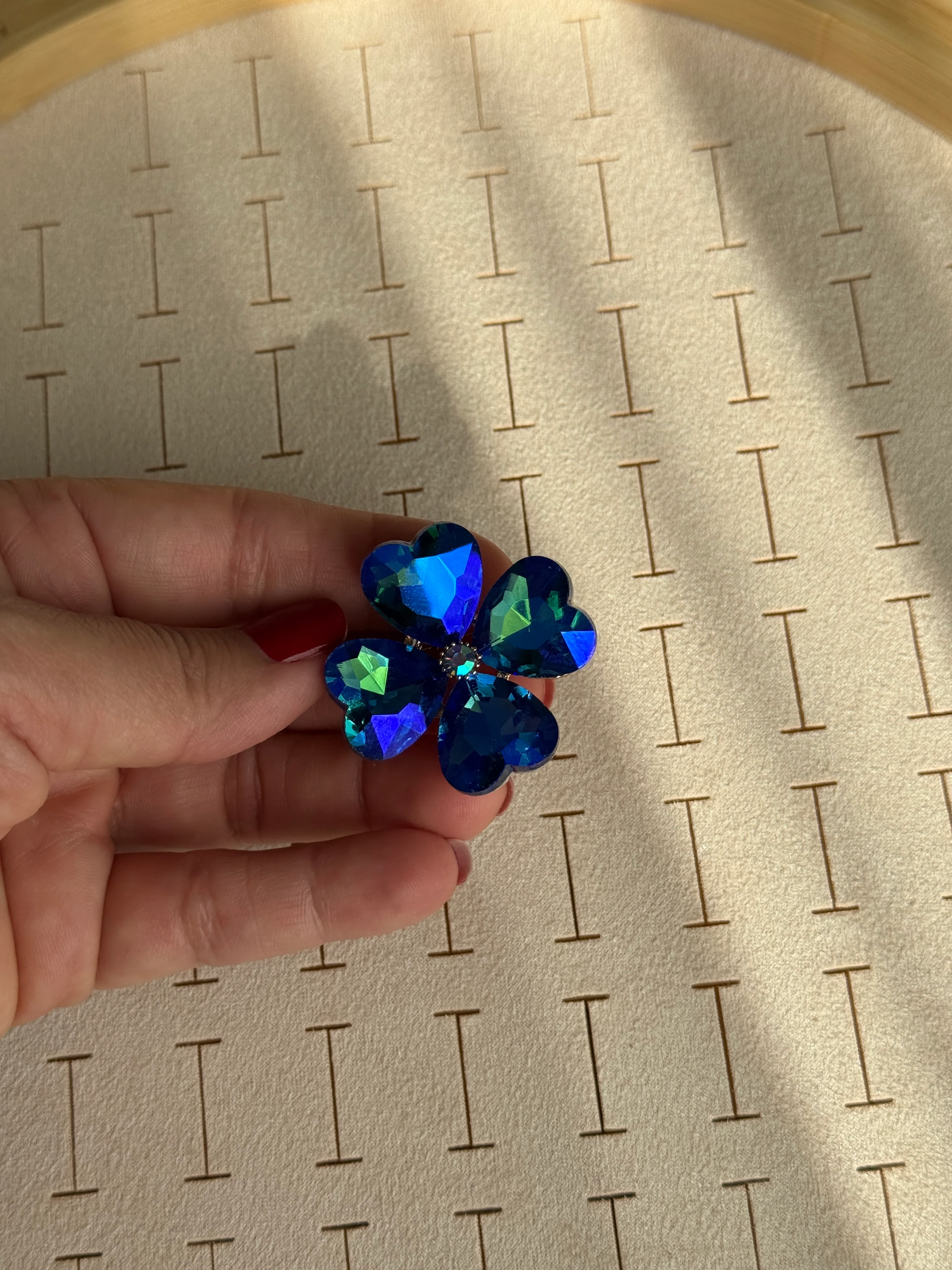 Özel Seri Mavi Çiçek Broş