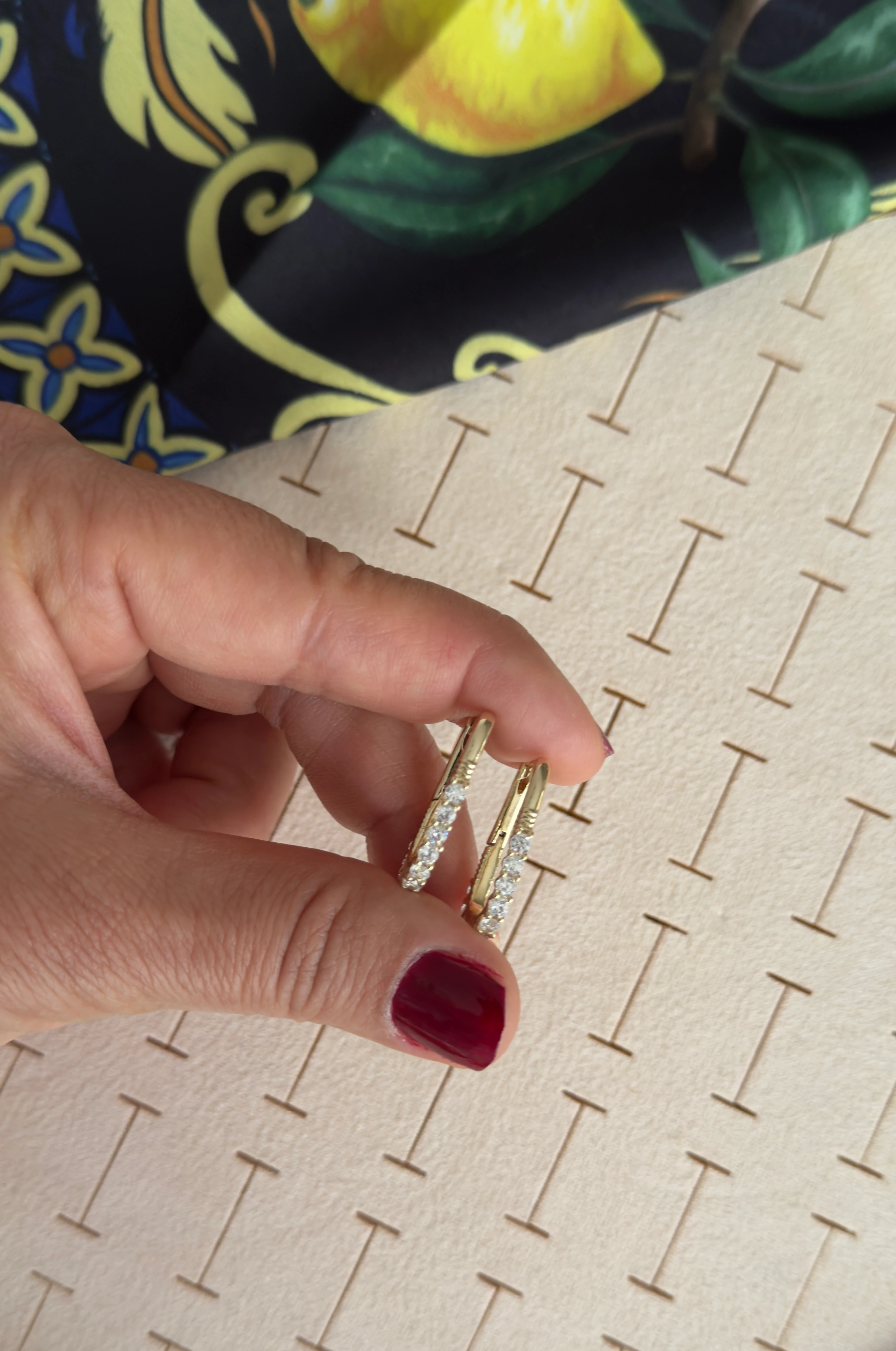 Vip 14k Taşlı Oval Küpe