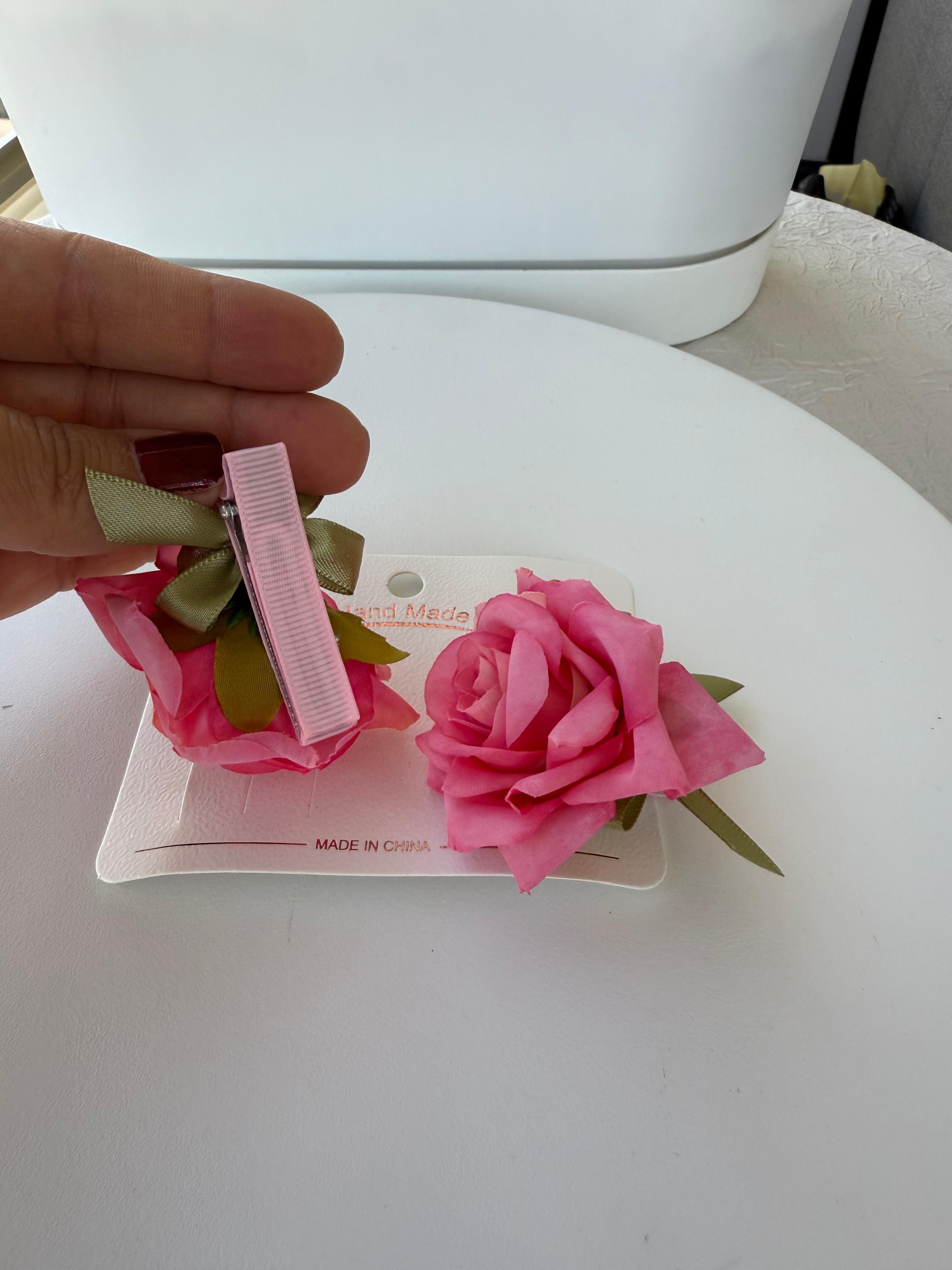 Pembe Güllü Yan Toka