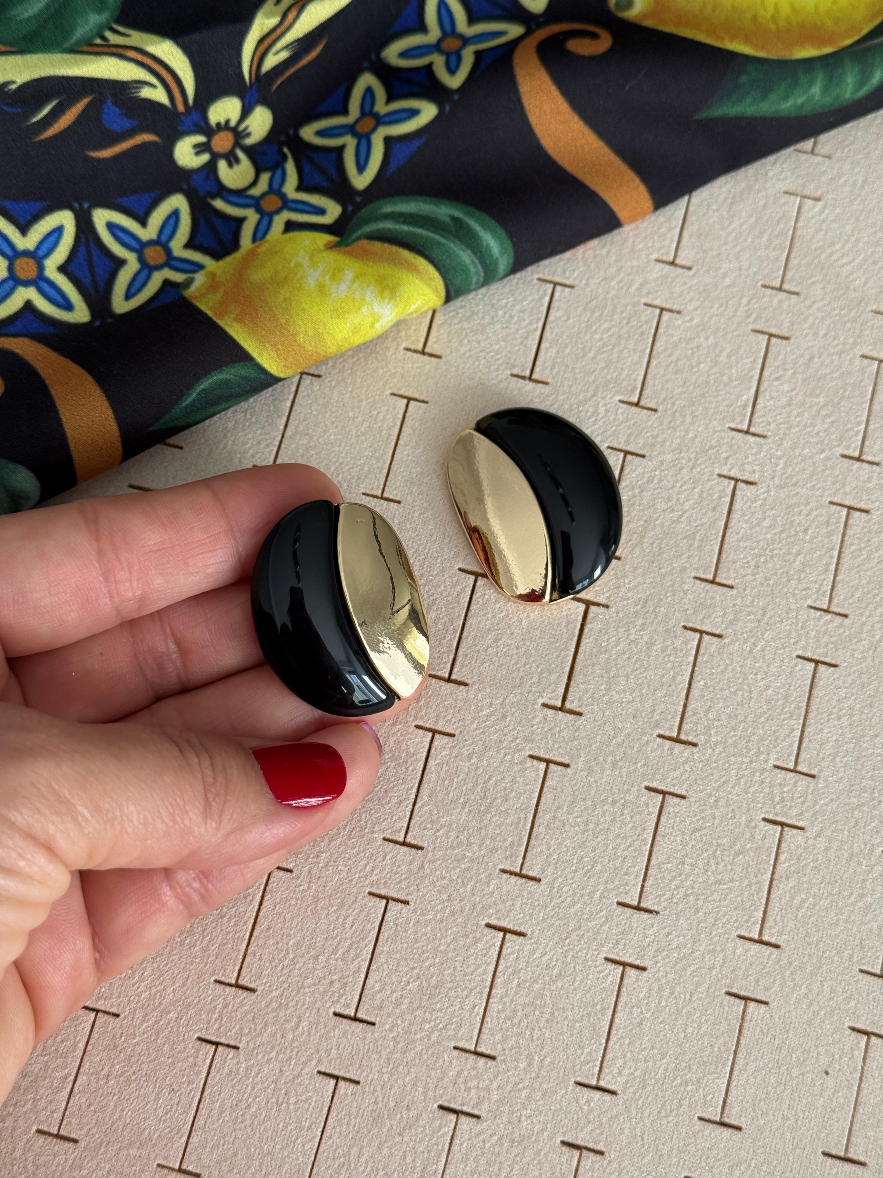 Özel Seri Gold Siyah Küpe