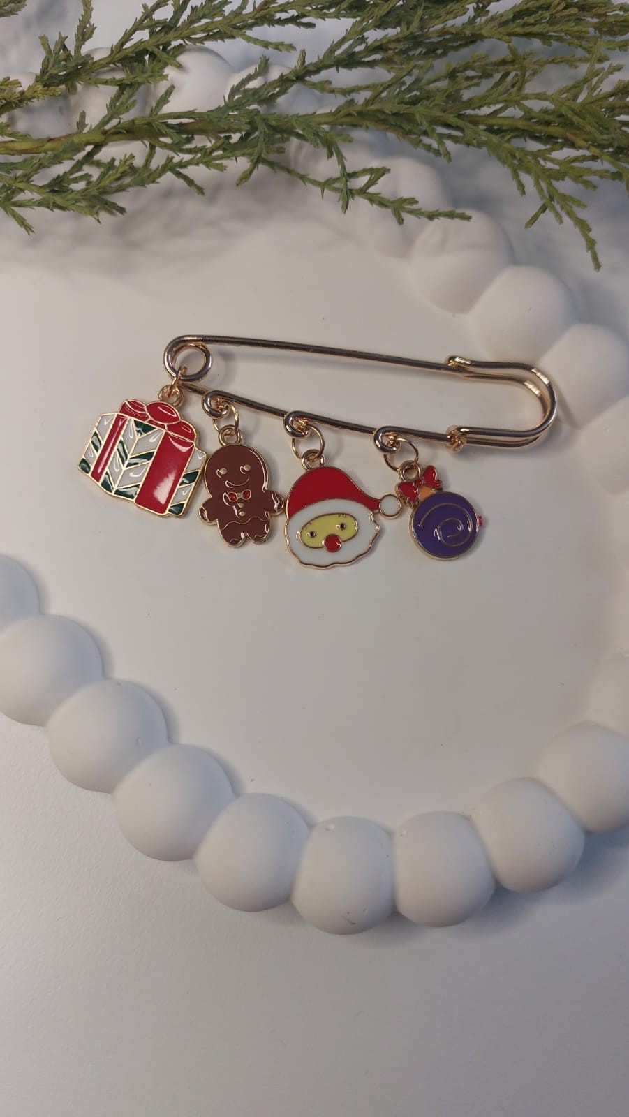 Yeni Yıl Yaka İğnesi