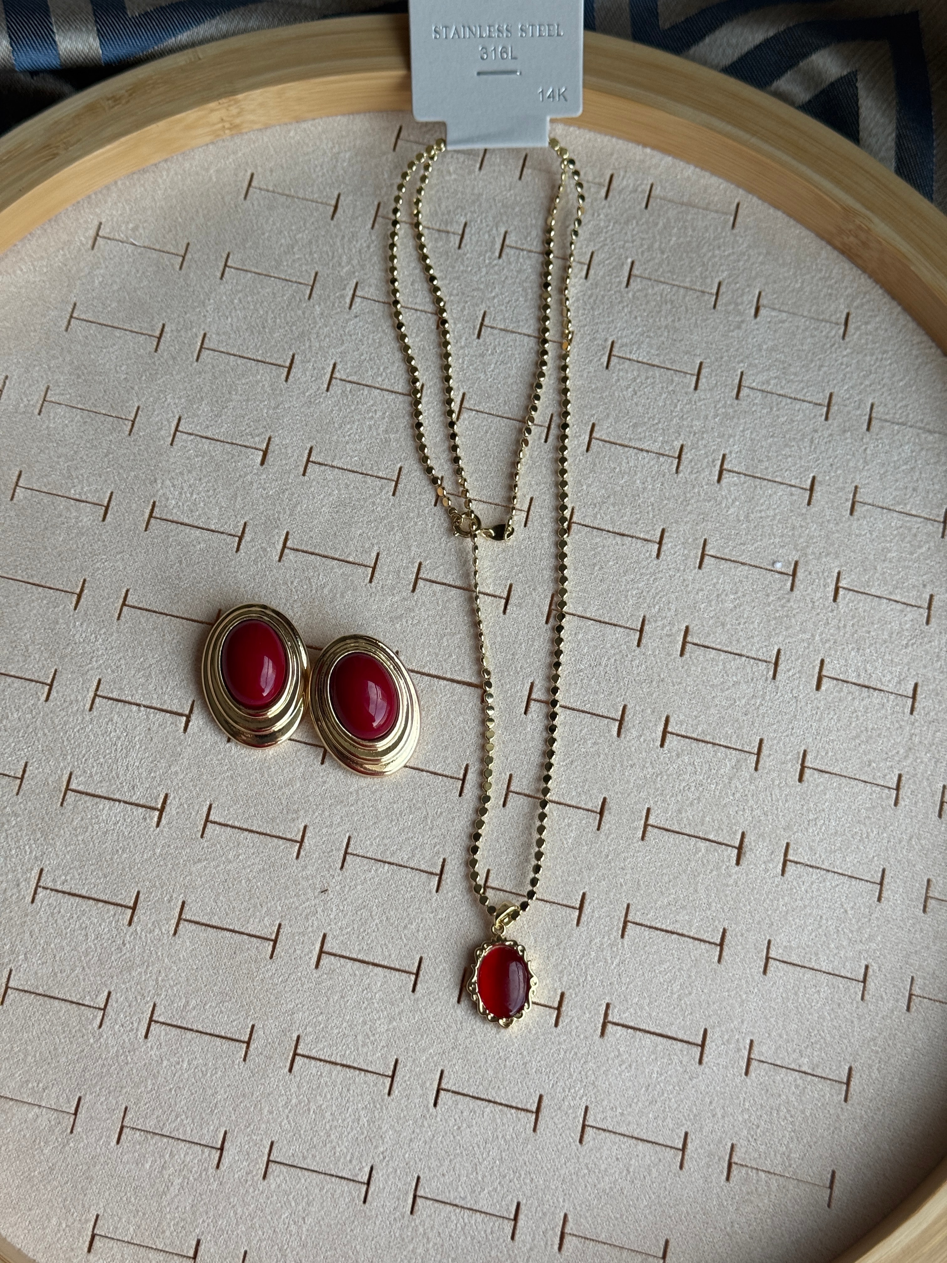 Ezme Pul Zincirli Kırmızı Vintage Kolye Küpe Kombini 