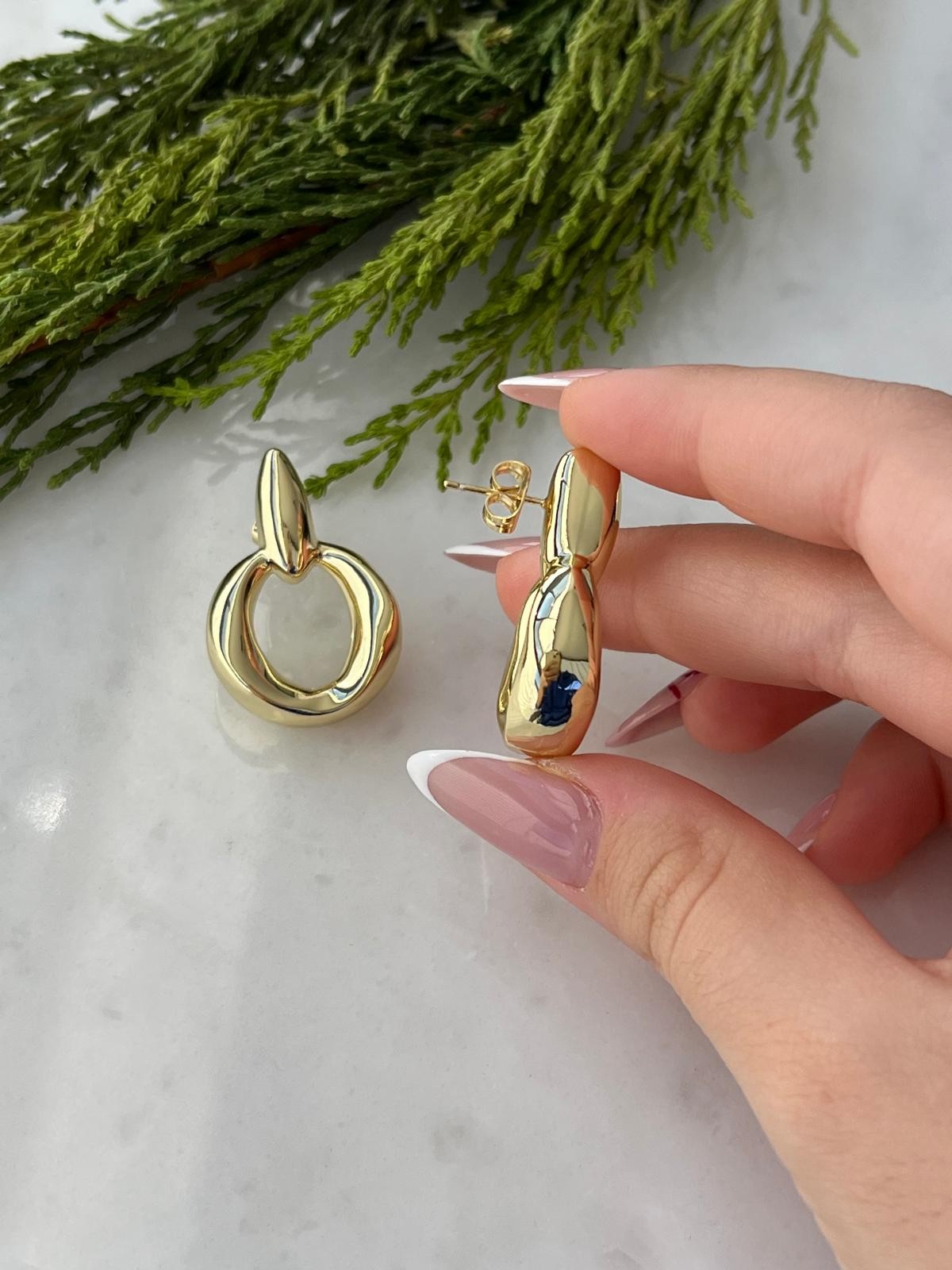 Vip  14k Çivi Küpe