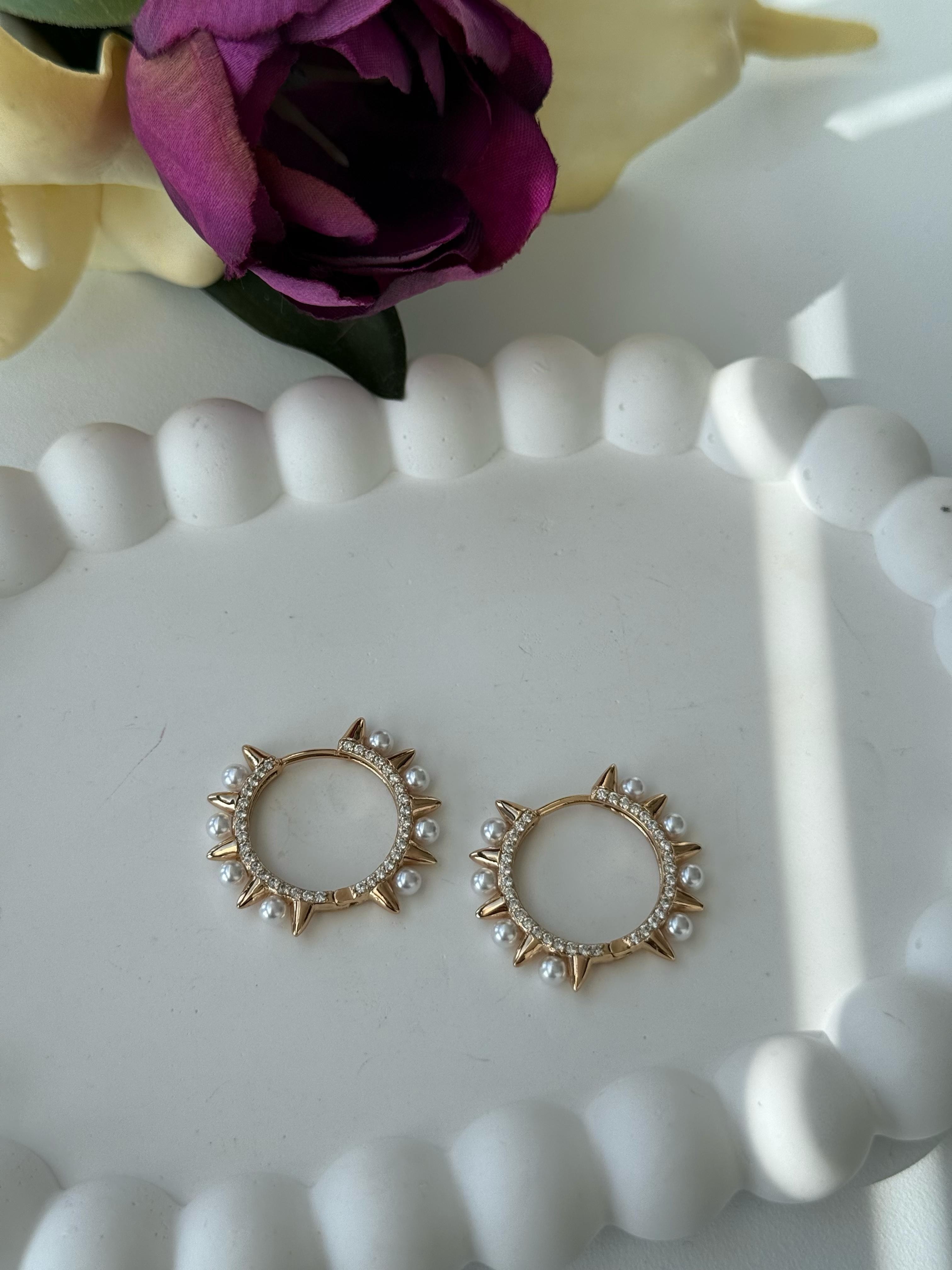 Vip 18k Çivili İncili Küpe