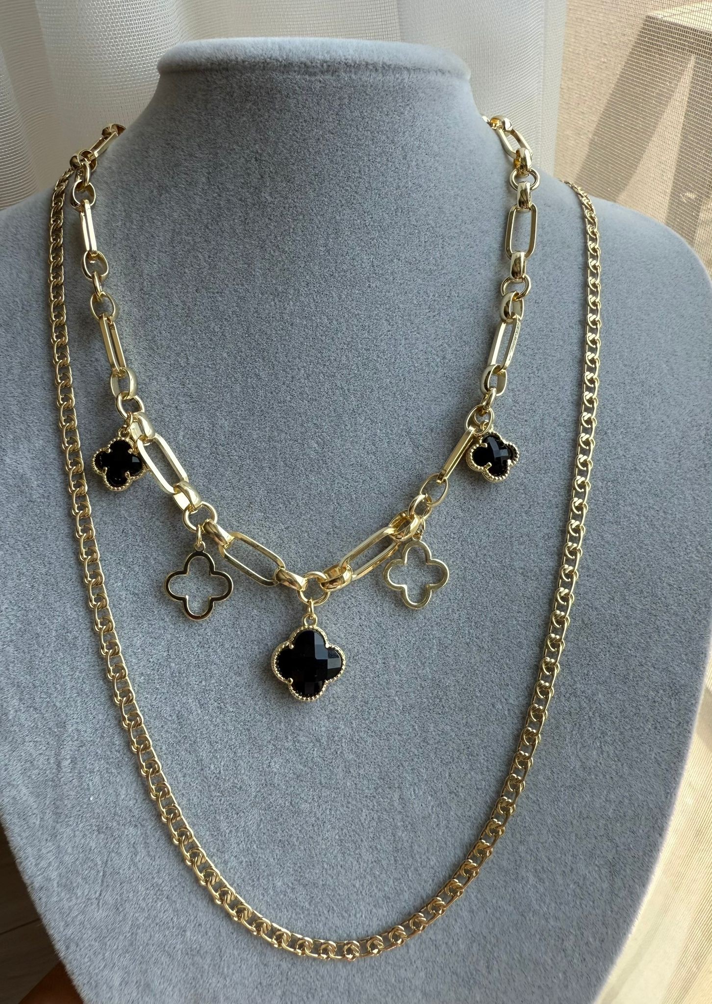 Vip 14k Siyah Yoncalı Kolye Kombini