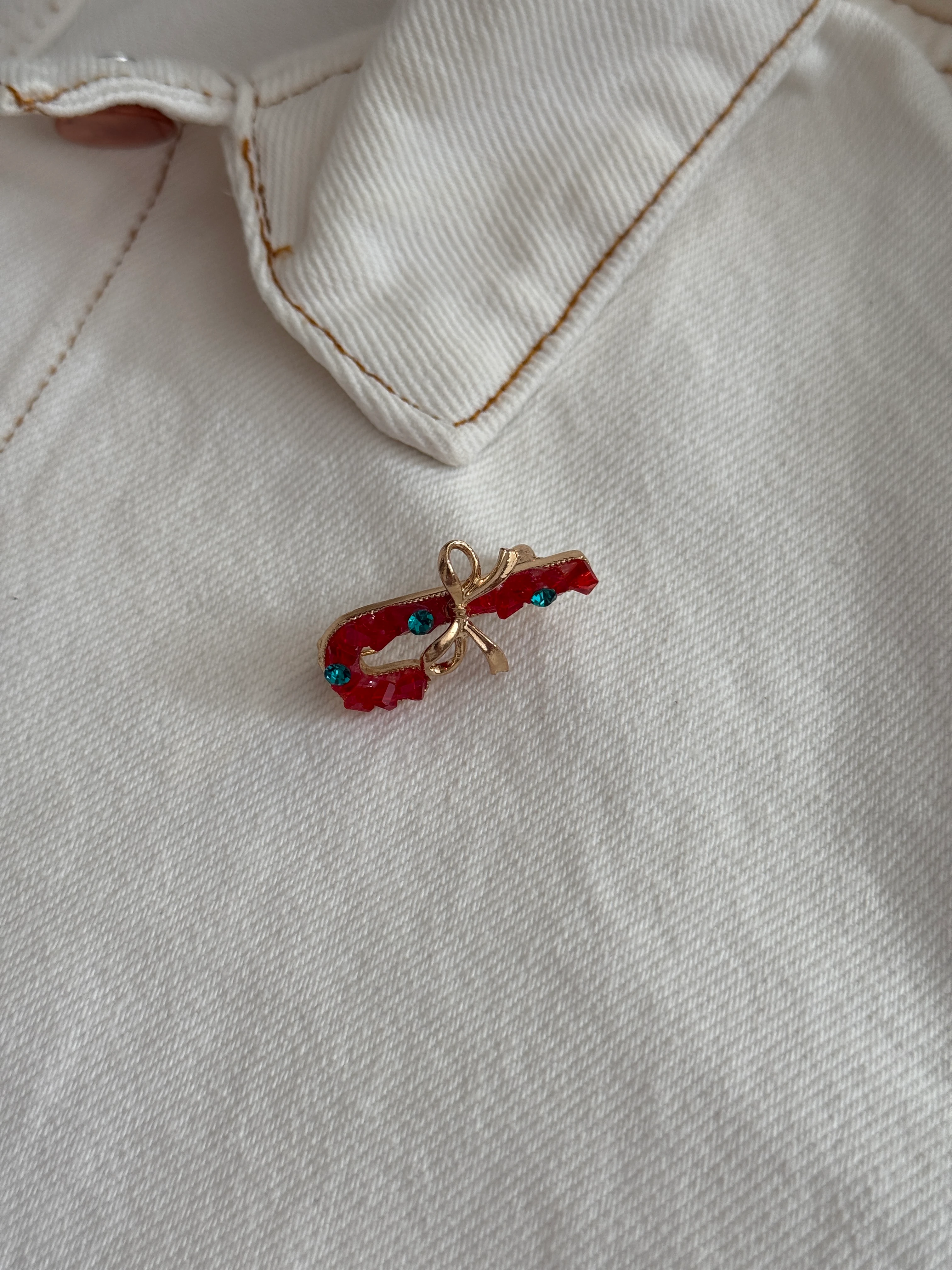 Kırmızı Baston Broş